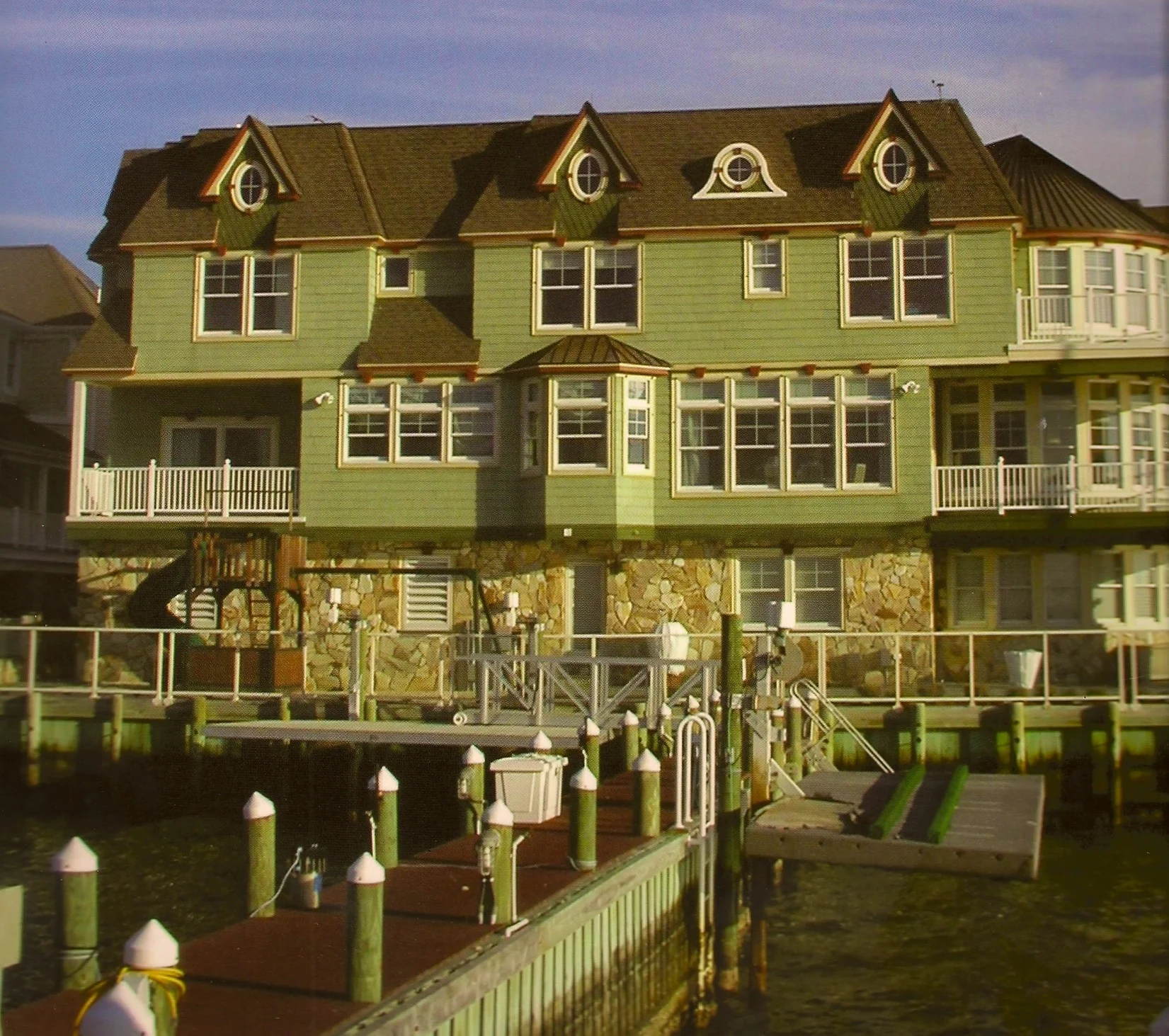 oasis magazine inside.jpg