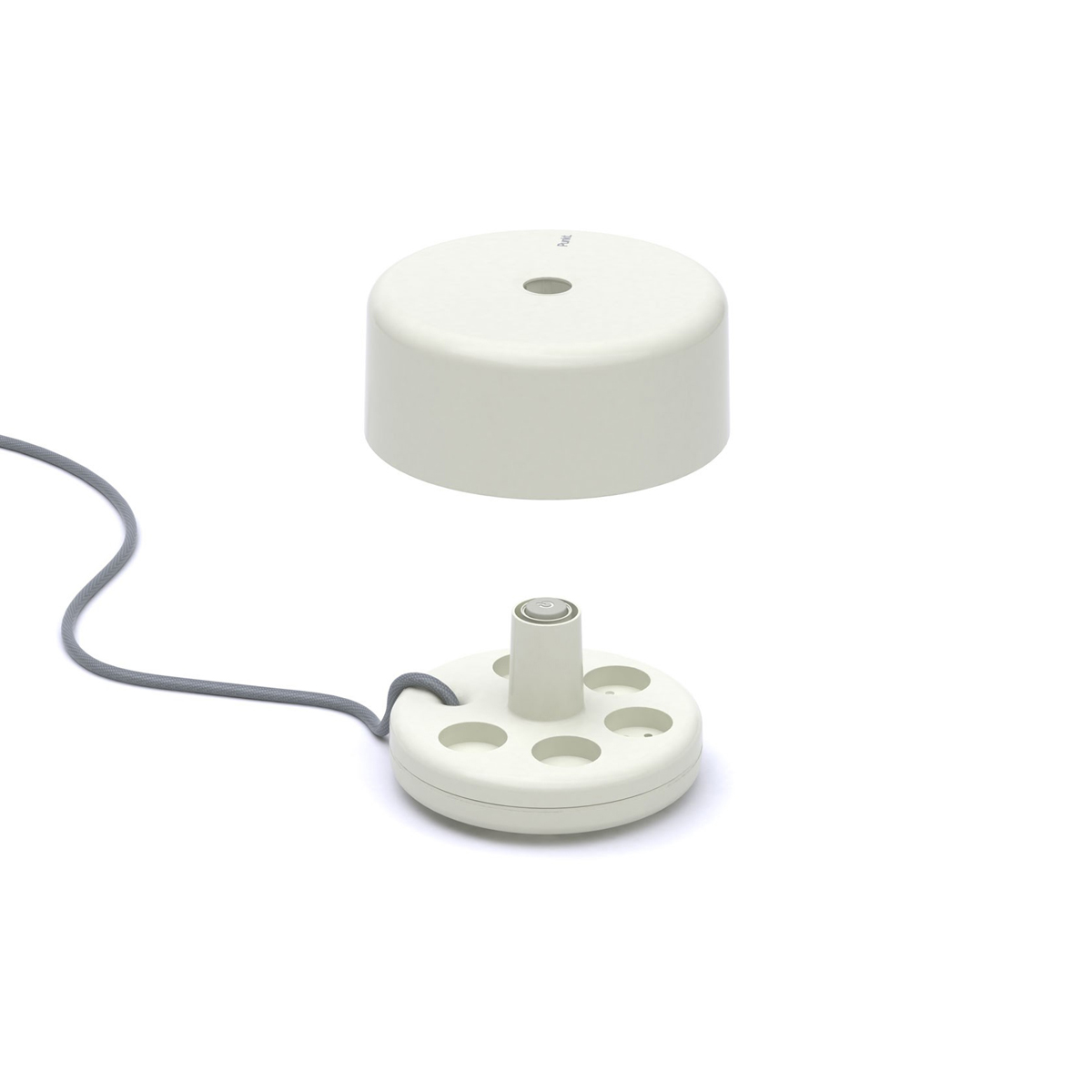 magasin-des-objets-usuels-extension-socket-punkt-es-01-open.jpg