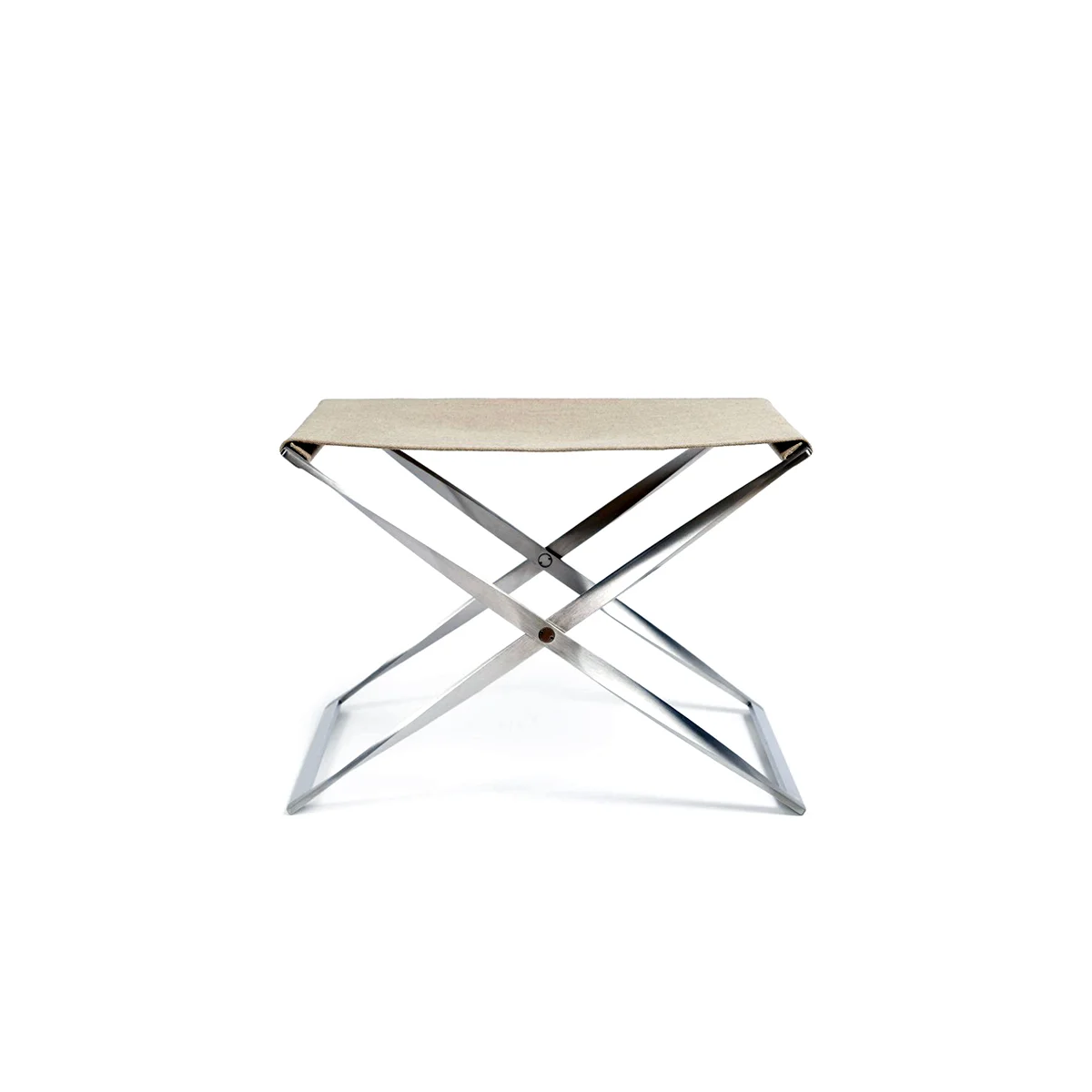 magasin-des-objets-usuels-folding-stool-fritz-hansen-poul-kjaerholm-pk91-canvas.jpg