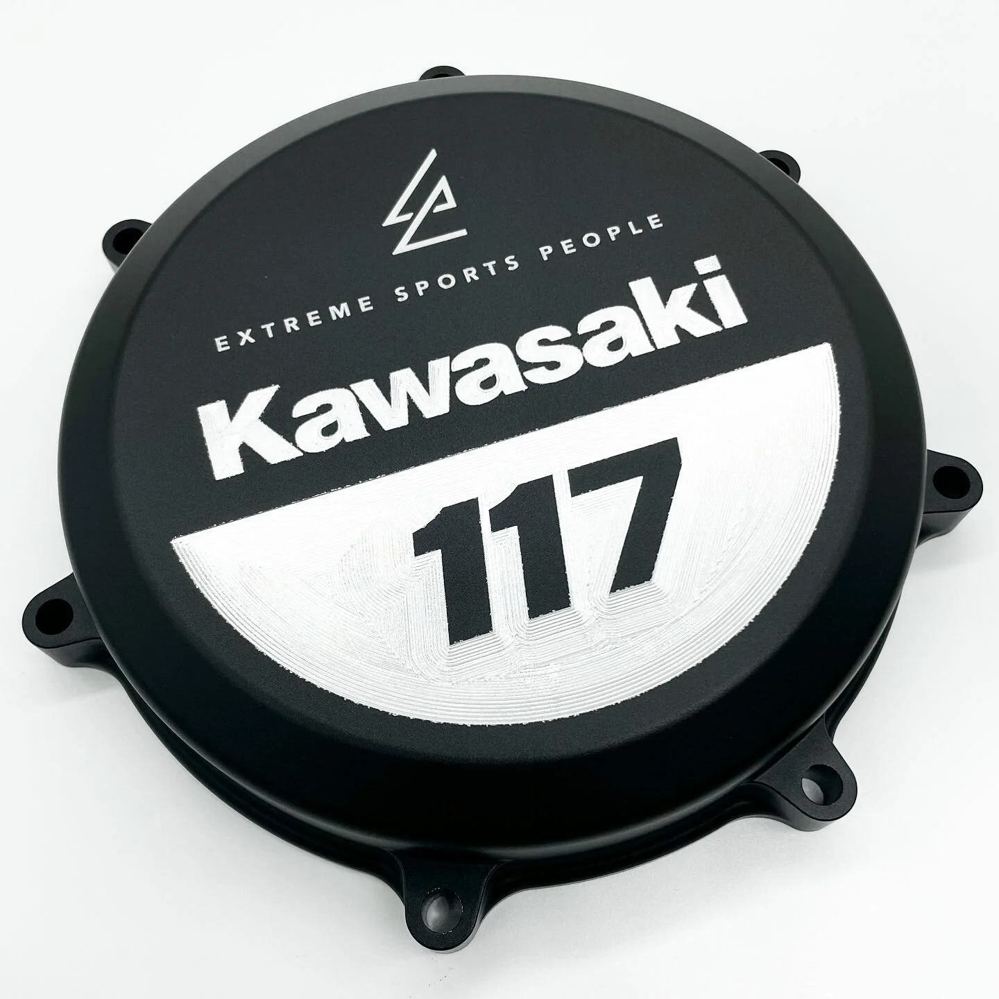 Love this clean design from the guys at ESP @extreme_sports_people 🤟🏽🔥 #kawasaki #kx450f #custom #clutchcover #cncmachined #billet #aluminium #6061T6 #hardanodised #engraving #motocross #mx #dirtbikelife #offroader #braaapbraaap #homeofcustom #bod