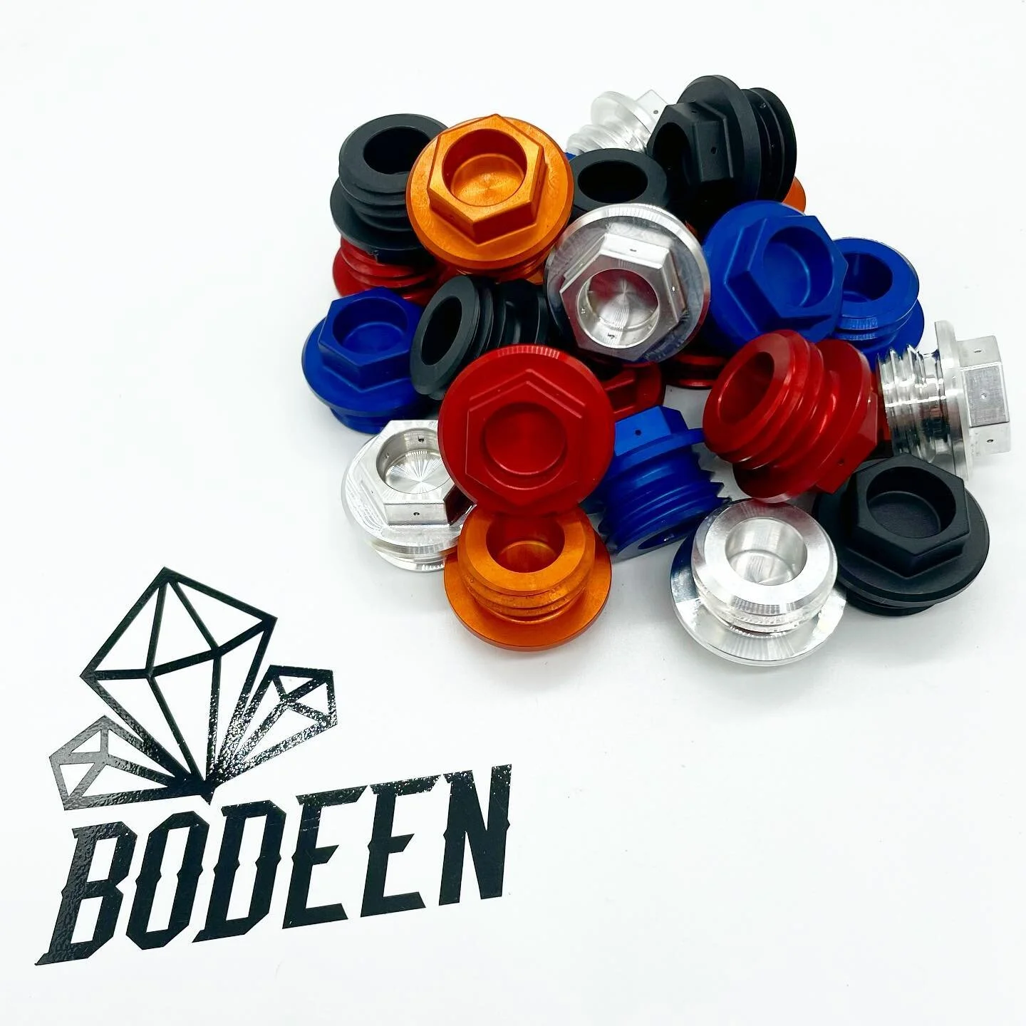 FILLER CAP DAY 🔴⚫️🟠🔵⚪️ &pound;9.99, purchase through our website www.bodeenmoto.com #ktm #gasgas #husqvarna #cncmachined #billet #aluminium #6061T6 #colouranodised #engraving #motocross #mx #dirtbikelife #offroader #braaapbraaap #homeofcustom #bod