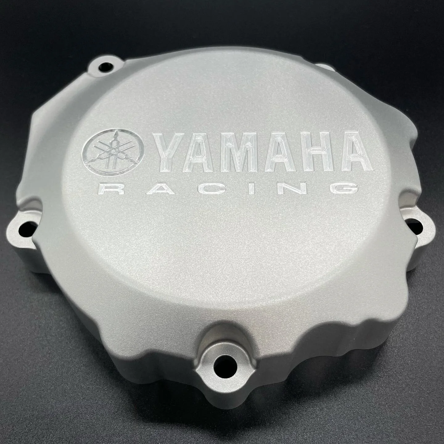 Fresh off the line 💥⛏💥⛏ early Yamaha YZ250 ignition covers added to our range #yamaha #yz250 #yamahatracing #custom #ignitioncover #cncmachined #billet #aluminium #6061T6 #hardanodised #engraving #motocross #mx #dirtbikelife #offroader #braaapbraaa