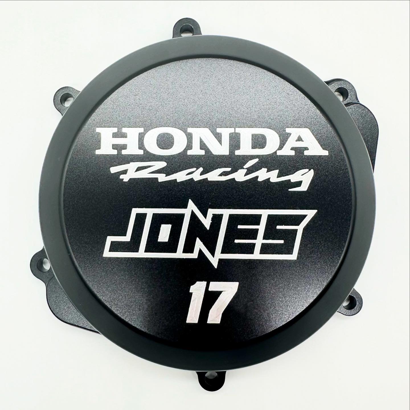 💎 LEON JONES 💎 #hondaracing #17 #honda #crf250r #custom #clutchcover #cncmachined #billet #aluminium #6061T6 #hardanodised #engraving #motocross #mx #dirtbikelife #offroader #braaapbraaap #homeofcustom #bodeenmoto