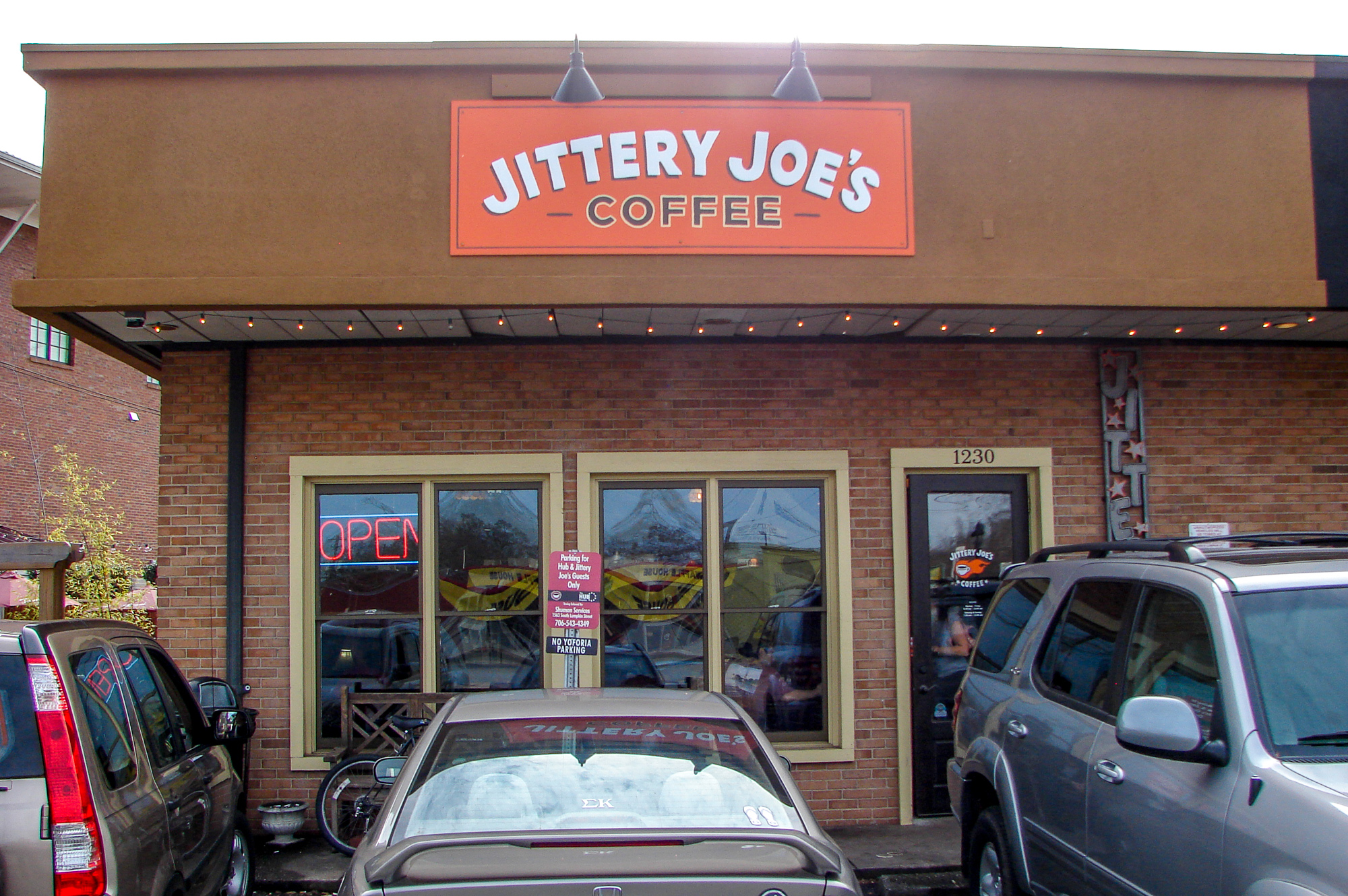jittery joes 4.jpg