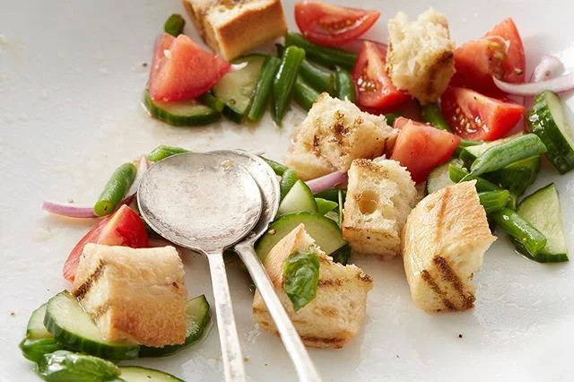 Al fresco.
#panzanella #inseason #howisummer #vscofashionfood #rslove #onmytable #buzzfeast #eeeeeats #f52grams #foodwinewomen #heresmyfood #healthyish #gloobyfood #huffposttaste #instagood #thekitchn #forkyeah #meatlessmonday #thenewhealthy