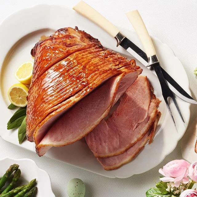 Easter centerpiece. 
#eeeeeats #f52grams #foodandwine #thekitchn #bareaders #buzzfeast #BHGfood #beautifulcuisines #instafood#inseasonnow #tastingtable #mywilliamssonoma #f52platter #iworkforhormelfoods#lovemyjob #happyeaster#easterham