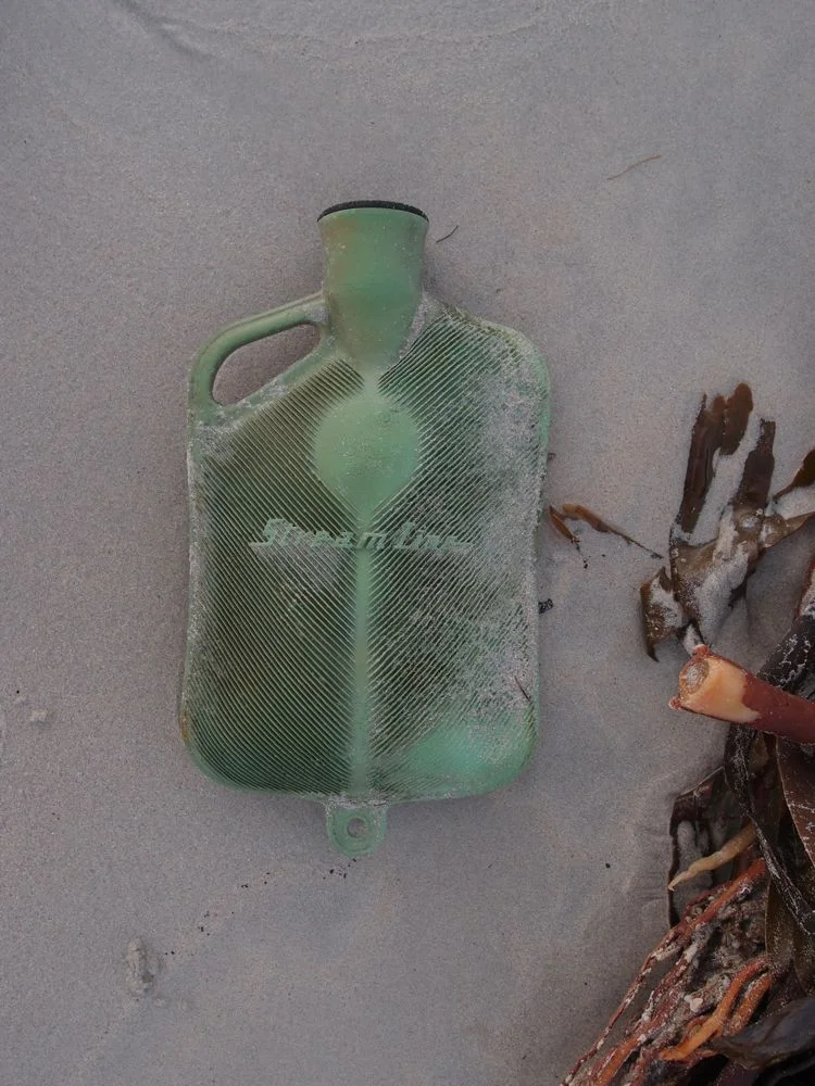 From a winter gone by. I like the carry handle. Not sure they make them like this anymore