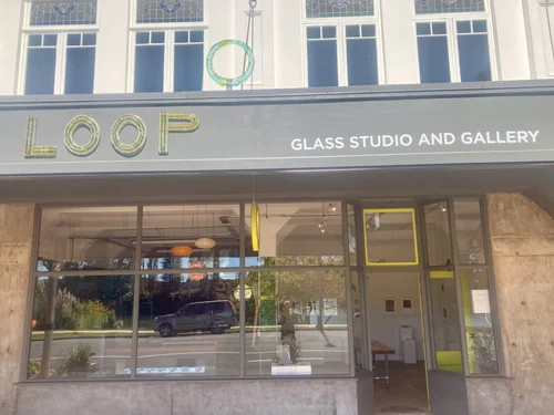 Loop Glass