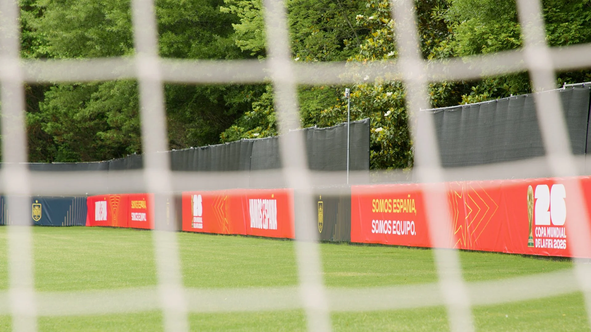 La Roja and The Big Red