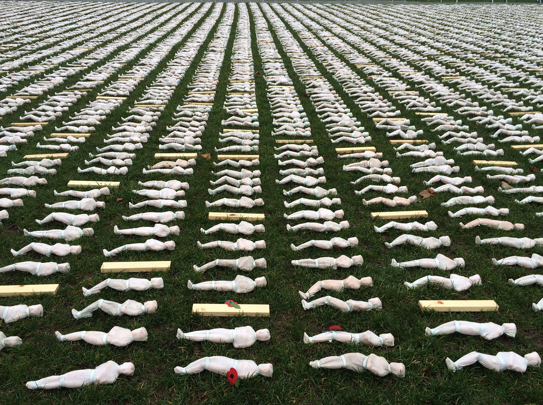 19,240 Shrouds in Bristol, 2016 (Image: (cc-by) Adam Nieman)