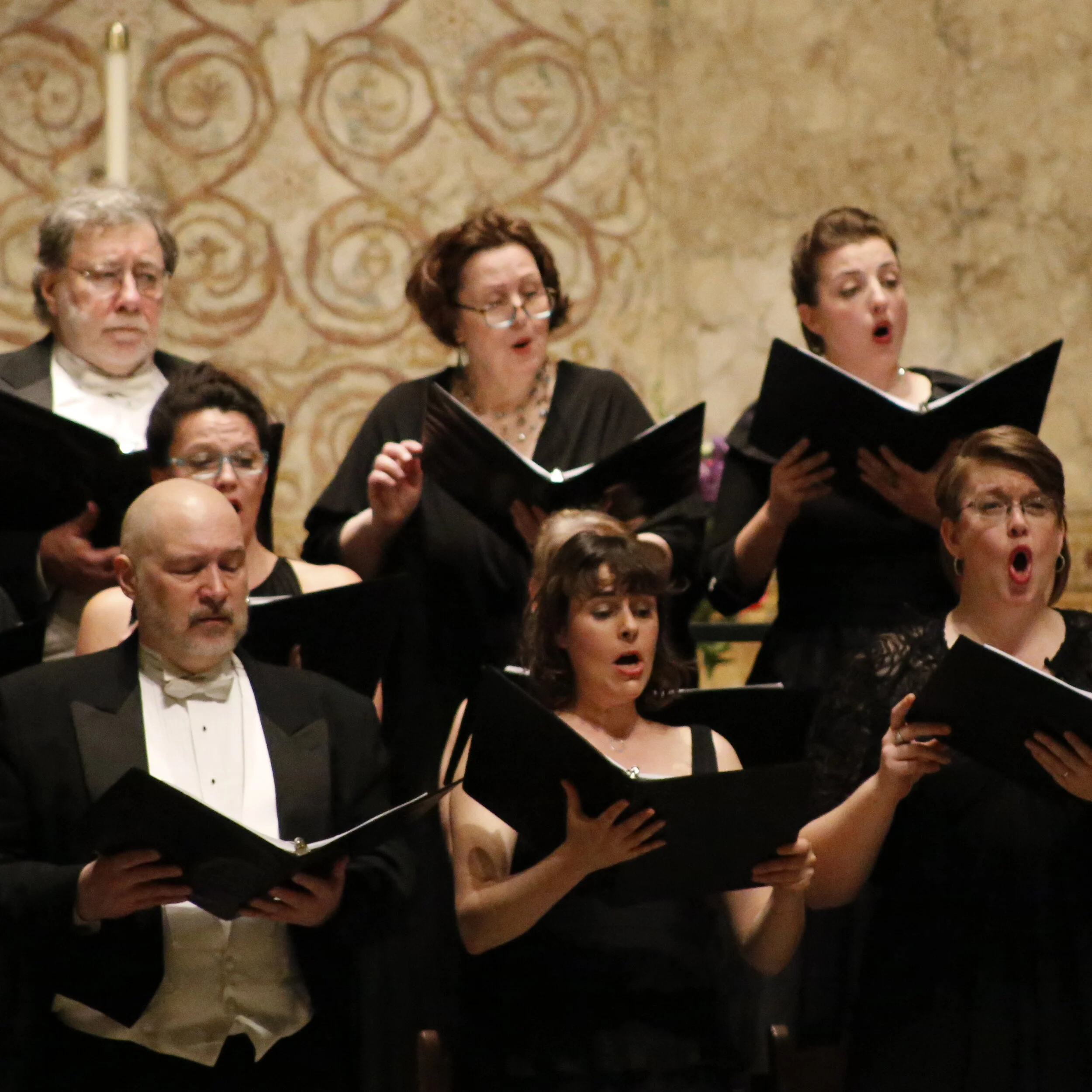 Voices of Connection: 08/12 Christmas in August!