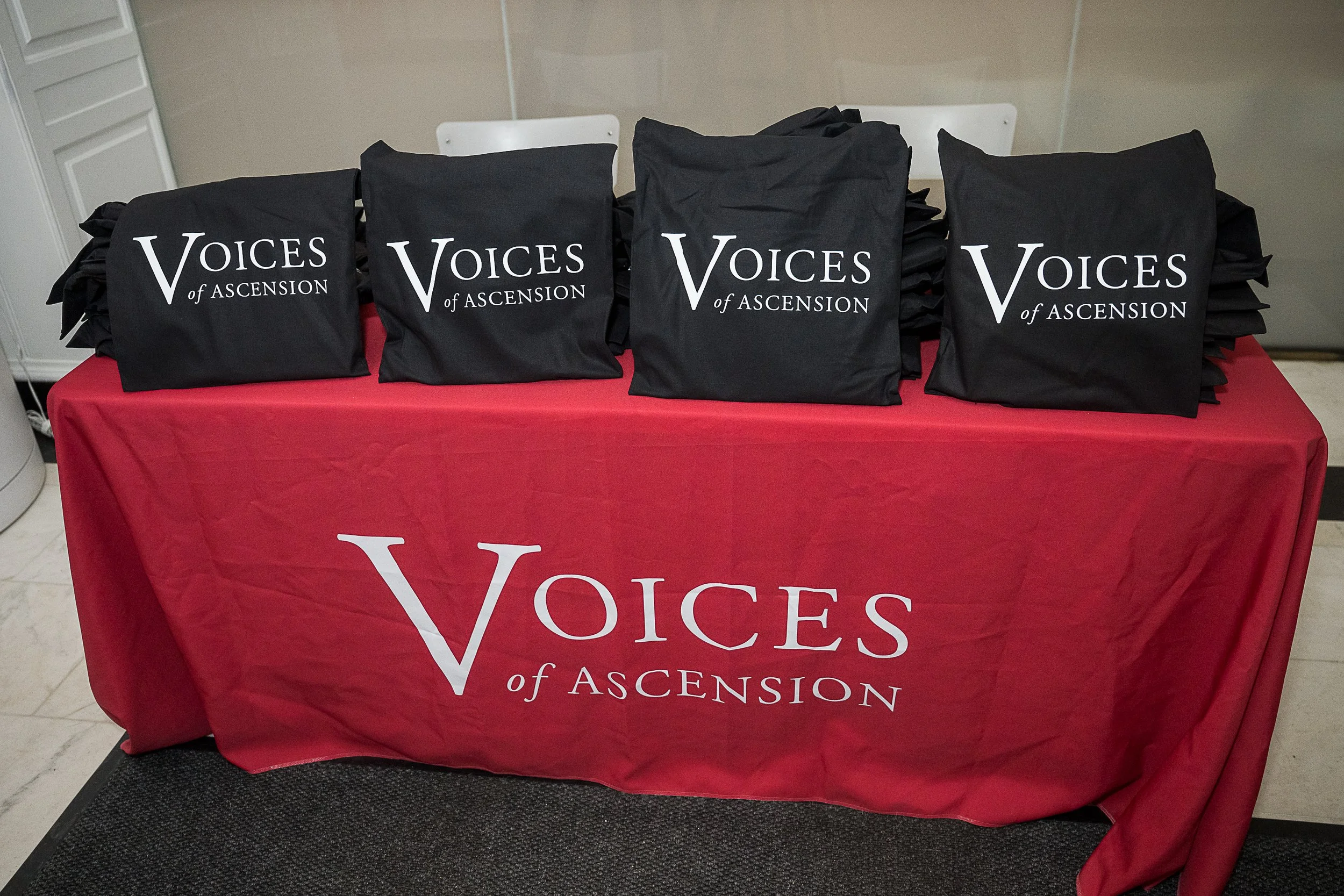 20251119_VoicesOfAscension-GALA_ChristopherDuggan_495.jpg