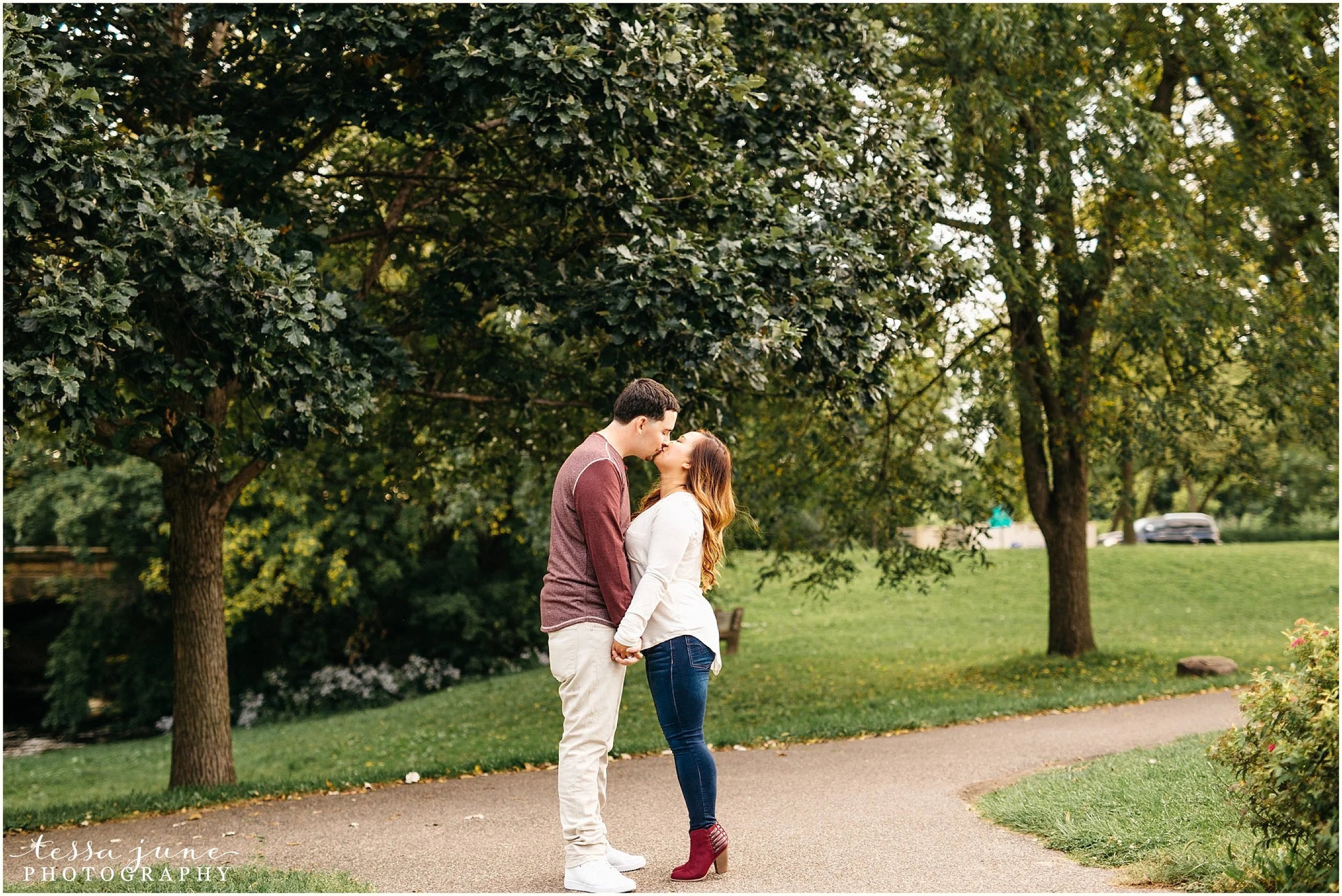 minnehaha-falls-engagement-st-cloud-photographer-12.jpg
