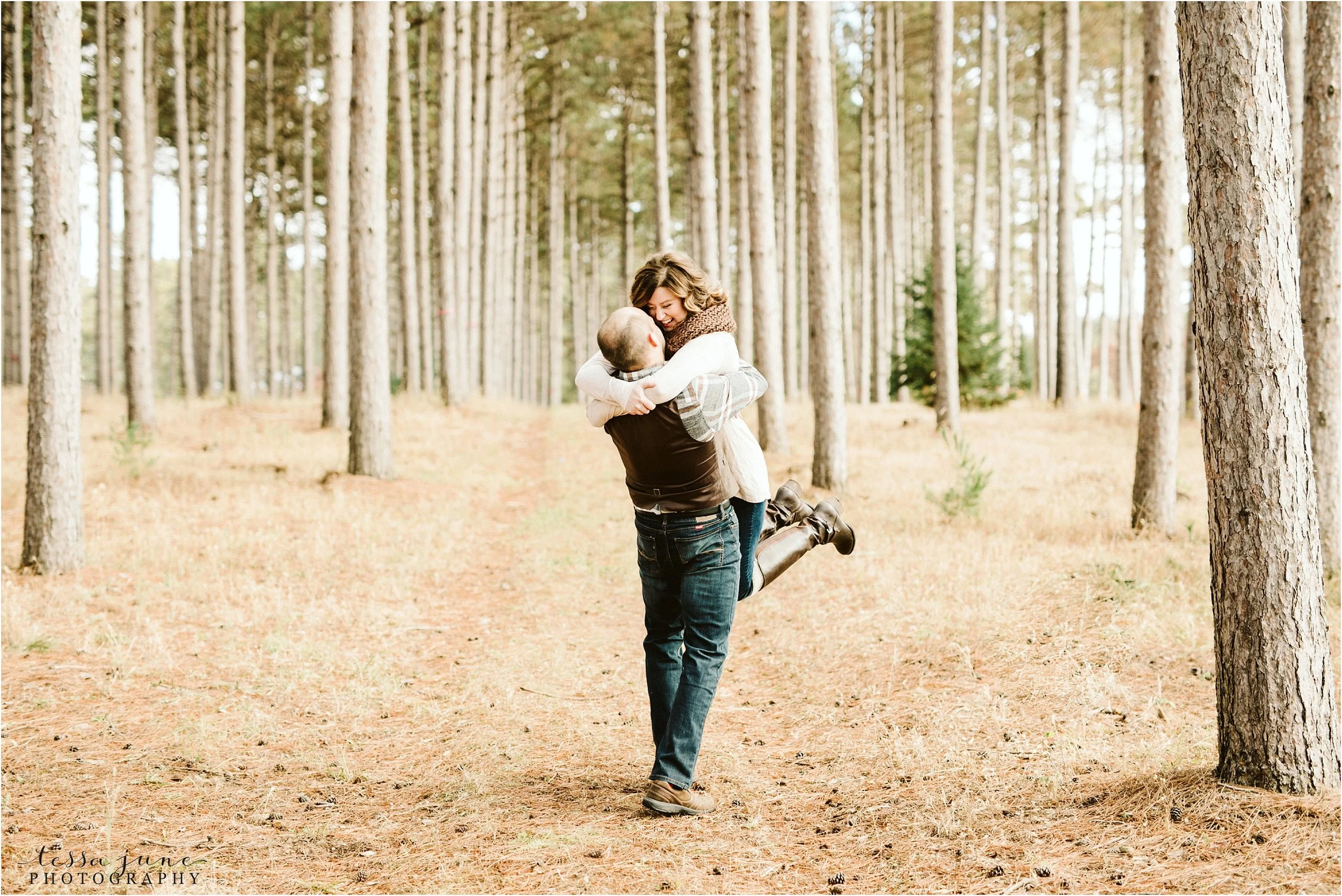 hansen-tree-farm-engagement-session-st-cloud-photographer