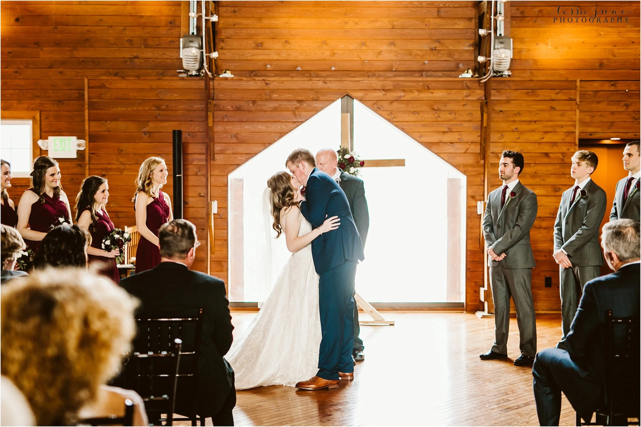 winter-wedding-in-eden-prairie-barn-minnesota-airplane-173.jpg