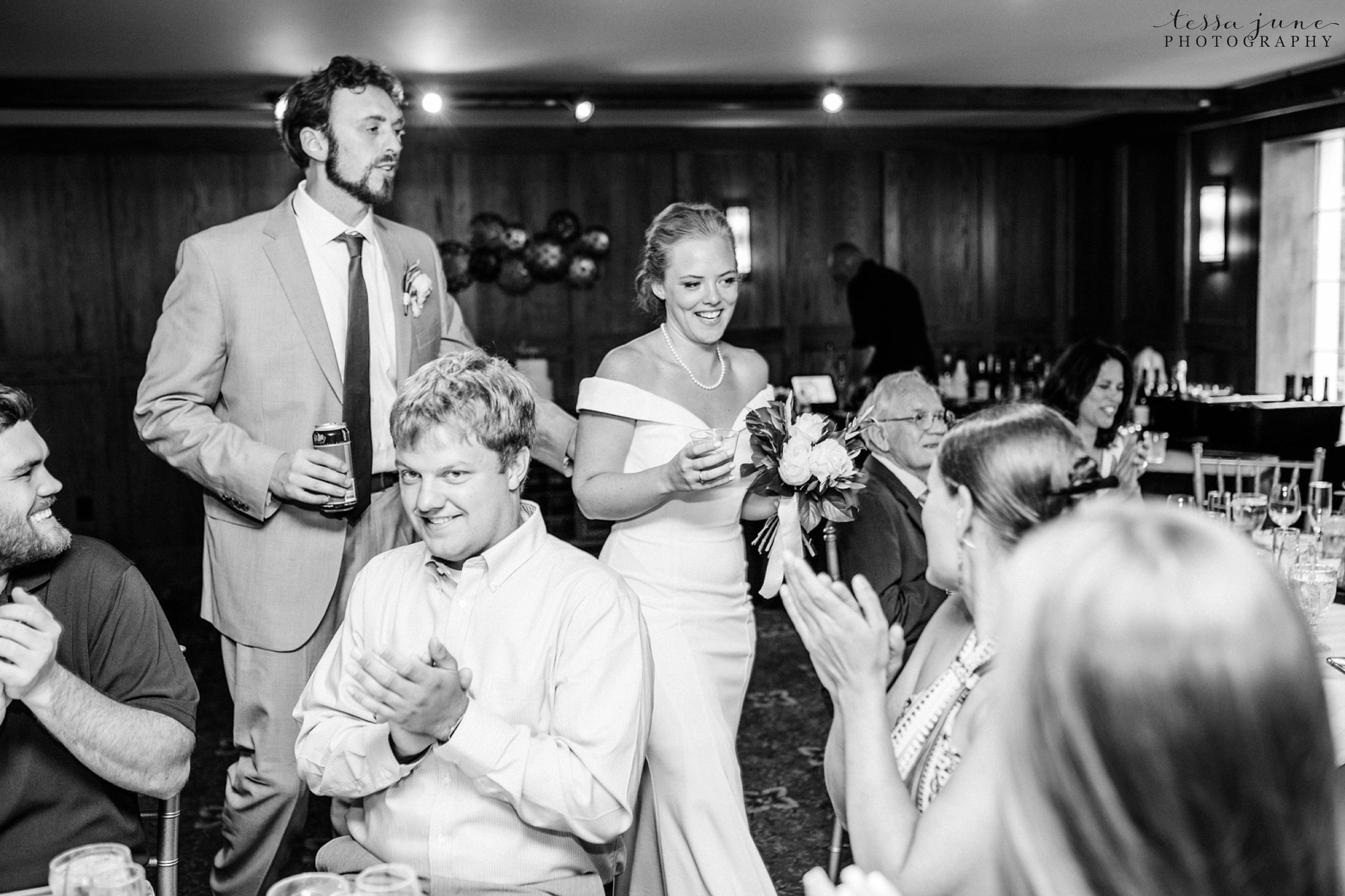 grandview-lodge-intimate-wedding-nisswa-minnesota_0093.jpg