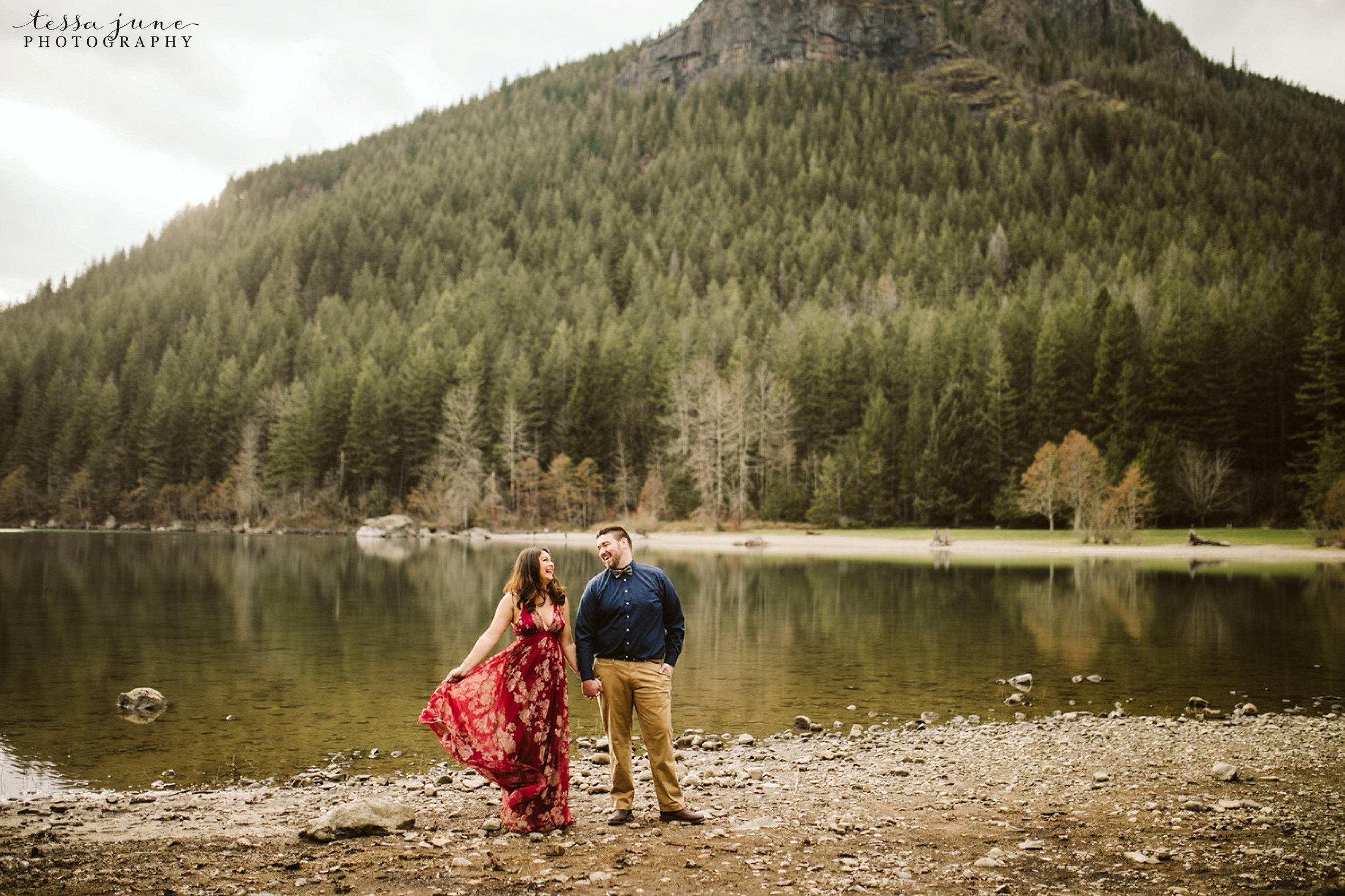 rattlesnake-lake-seattle-engagement-destination-photographer