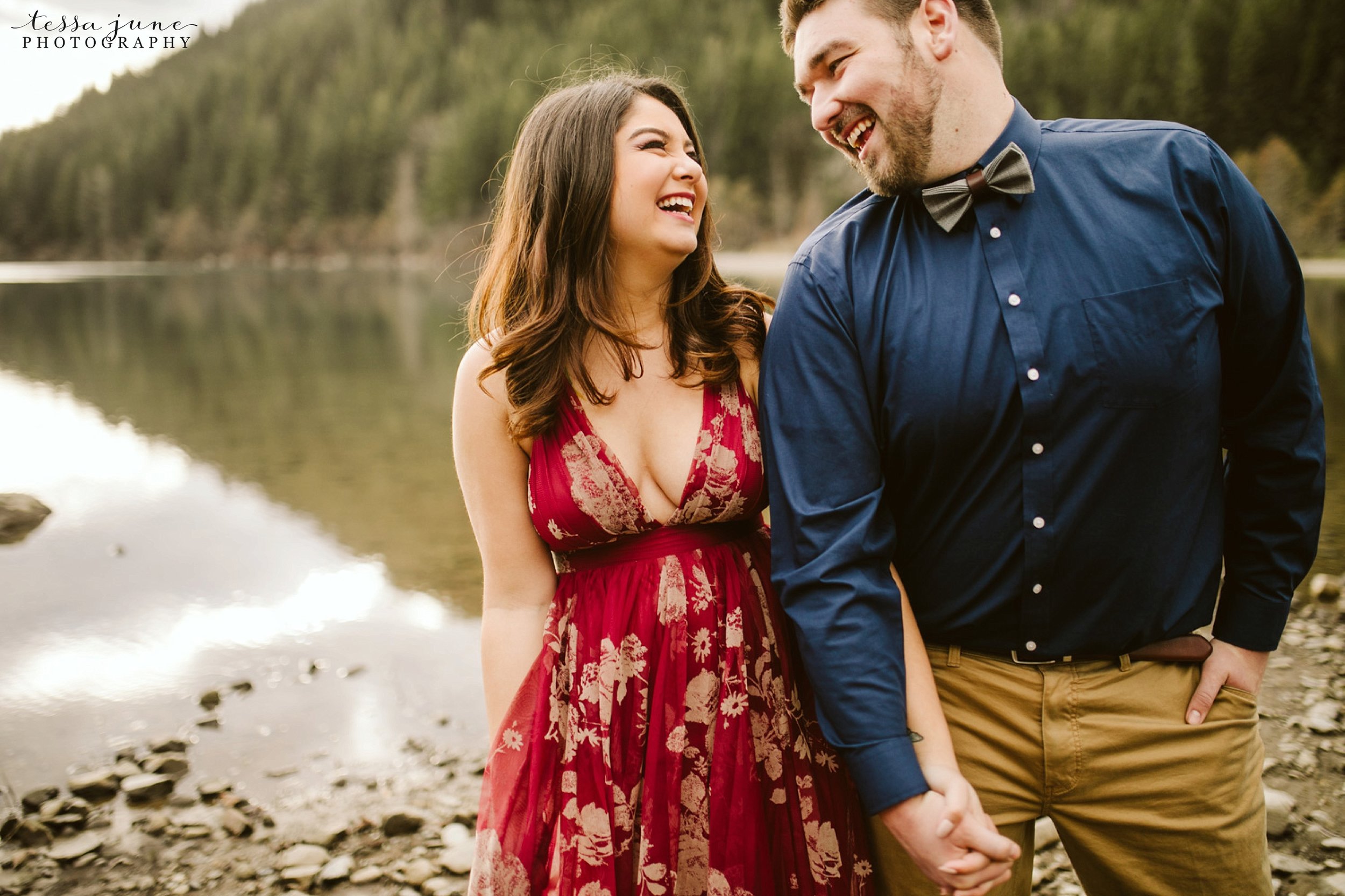 rattlesnake-lake-seattle-engagement-destination-photographer