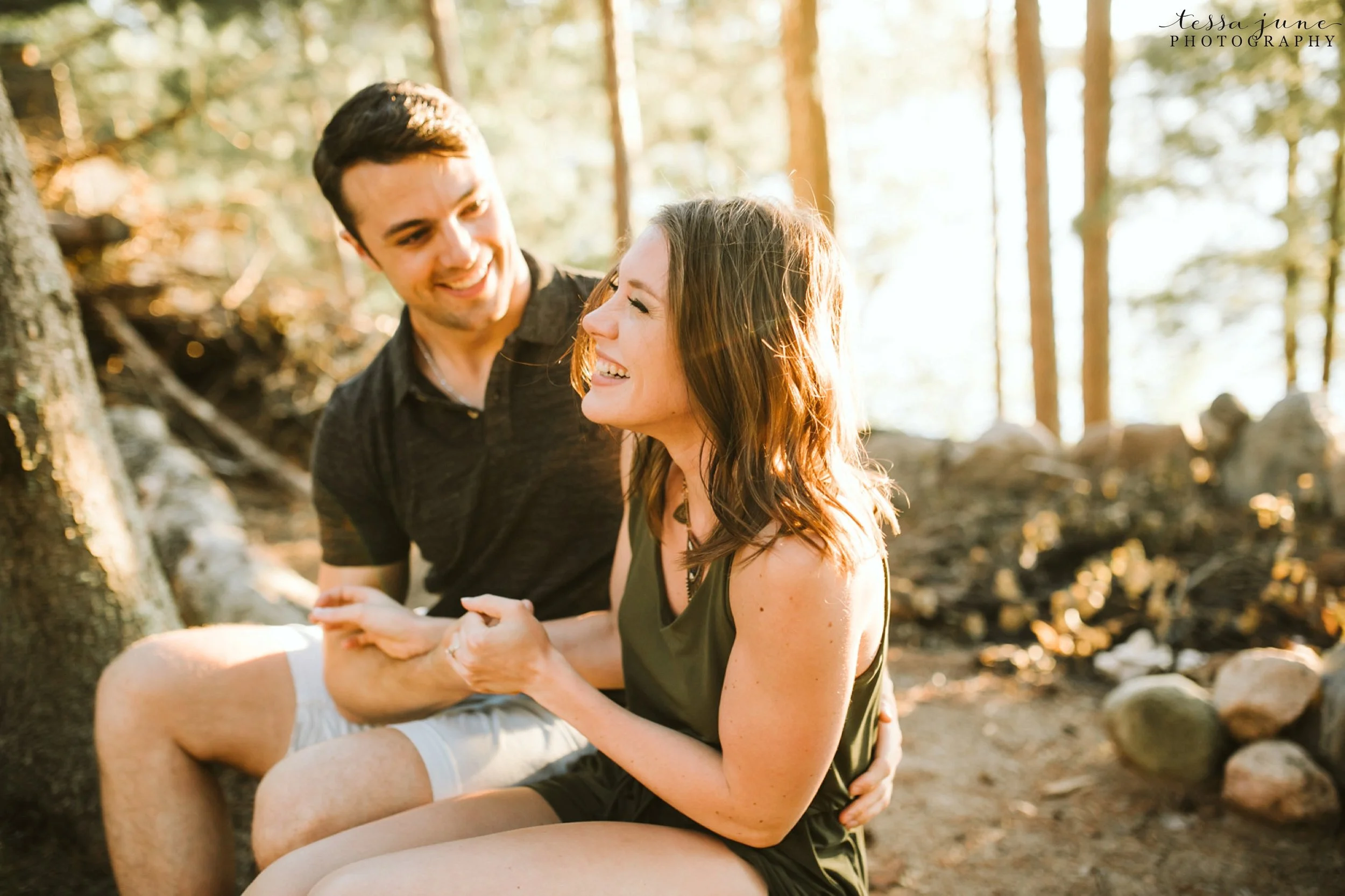 brainerd-lake-cabin-engagement-northern-minnesota-30.jpg