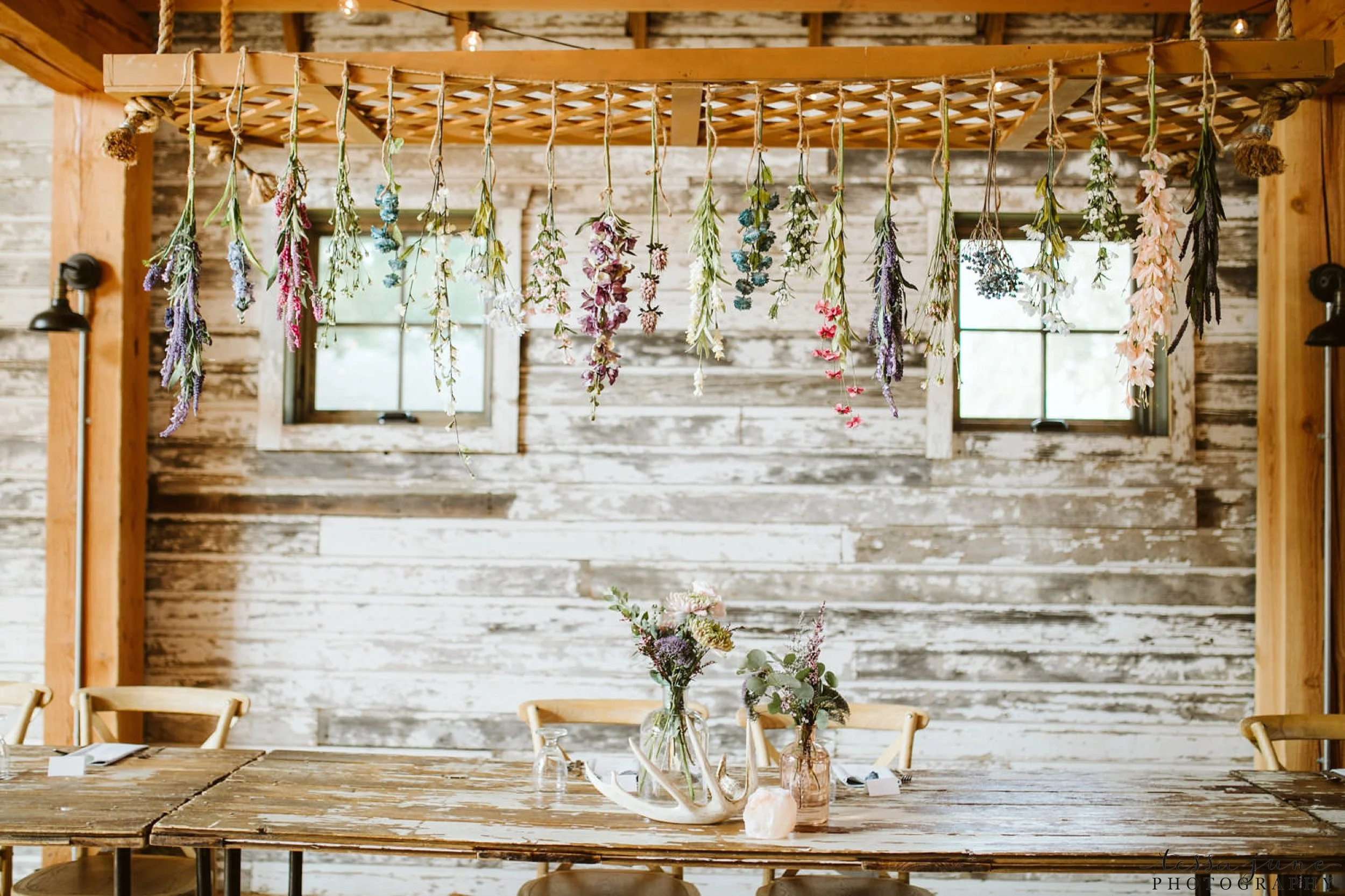 gathered-oaks-barn-wedding-alexandria-minnesota-129.jpg