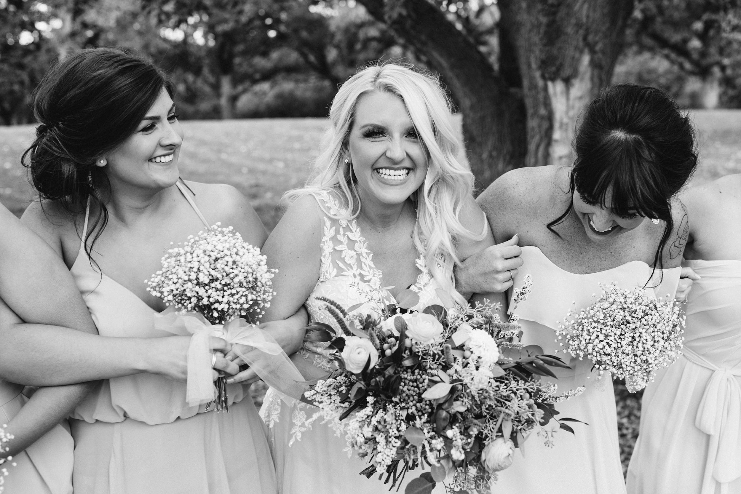john-p-furber-farm-wedding-in-september-blush-and-coral-flowers-109.jpg