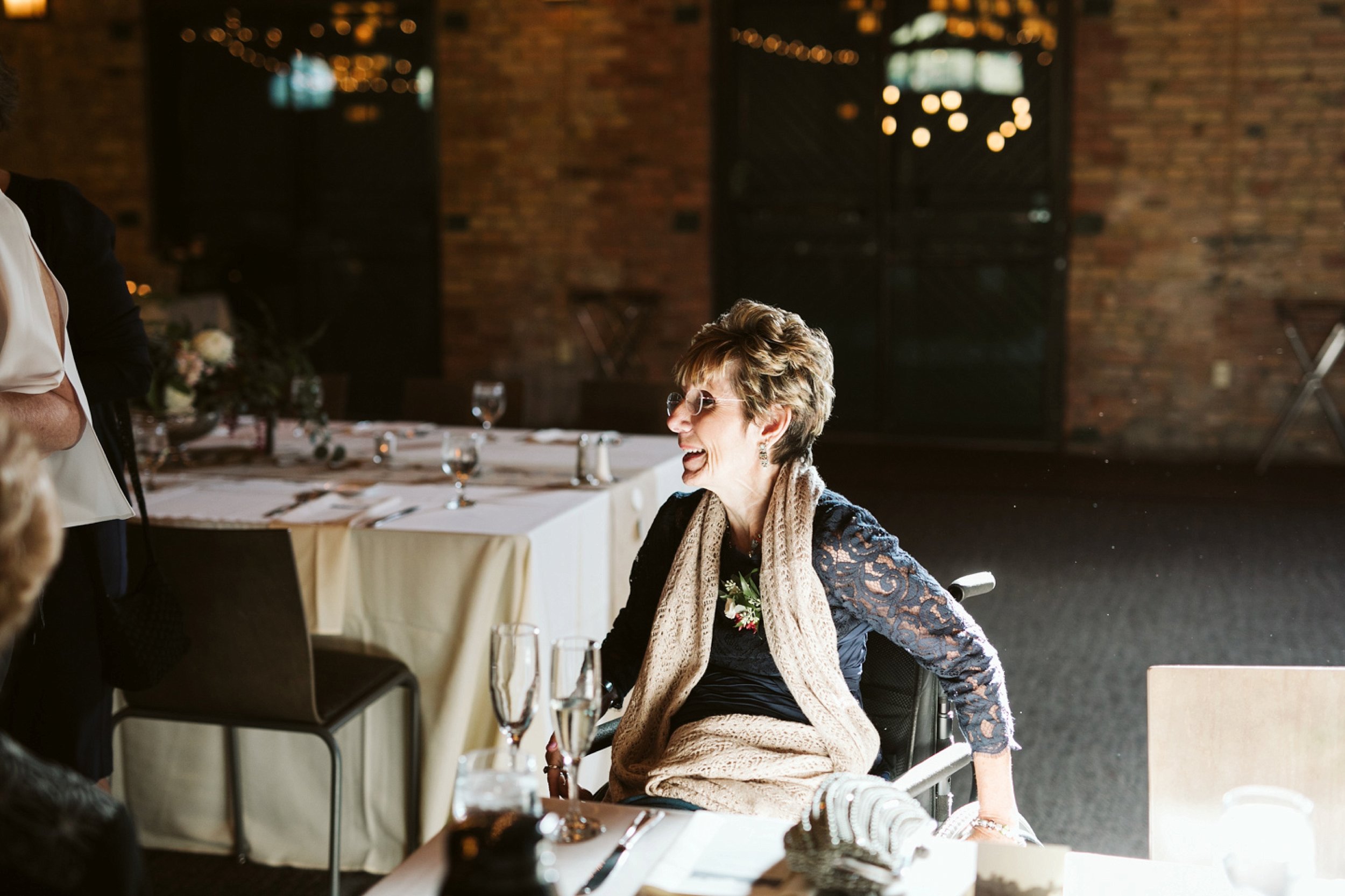 Nicollet-Island-Pavilion-Minneapolis-September-Coral-Navy-Wedding-129.jpg