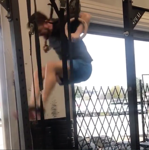 We had 3 people get their first muscle up on Friday. Coach Lad, Casey, and Coach Heather! Nice job everyone!