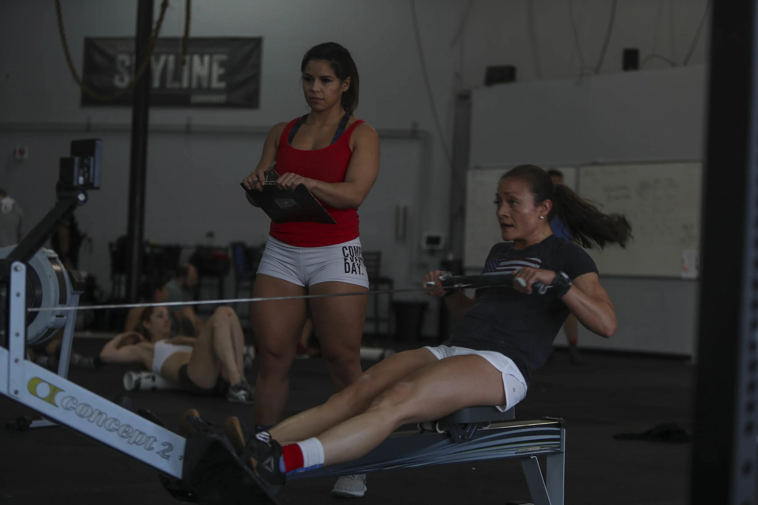 Crystal judging Isabel on 18.1 during the CrossFit Open. The judging of the UTF will follow the same guidelines as the CrossFit Open.