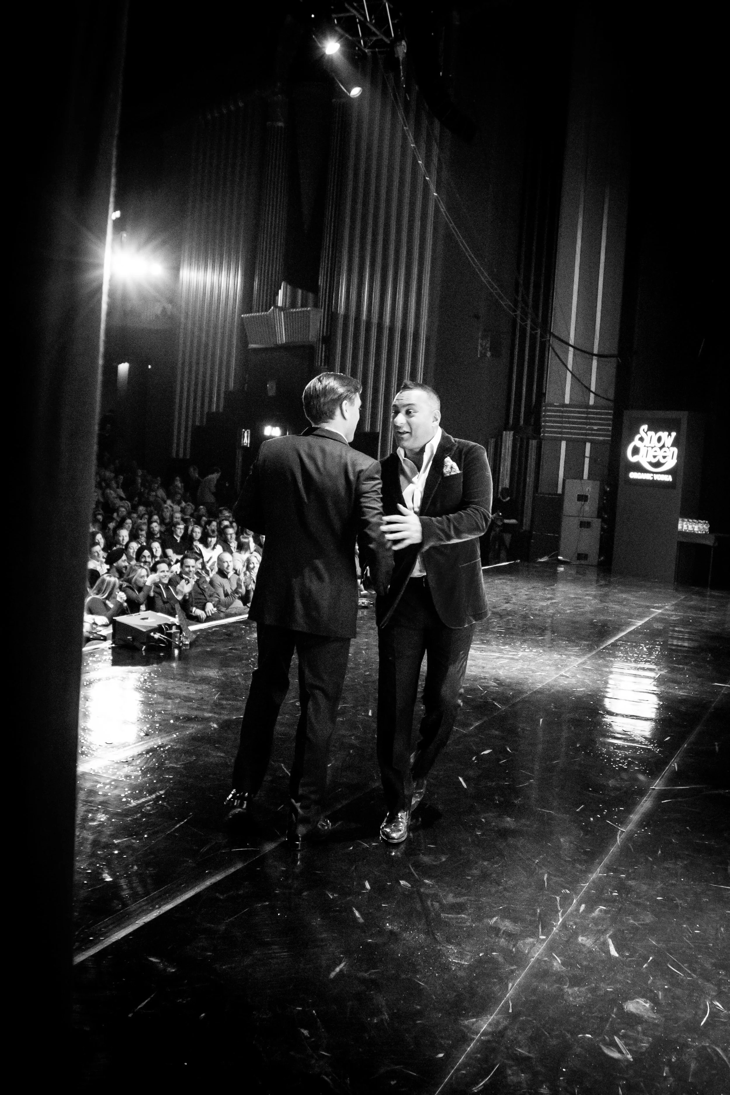 James Mullinger & Russell Peters at Hammersmith Apollo, London