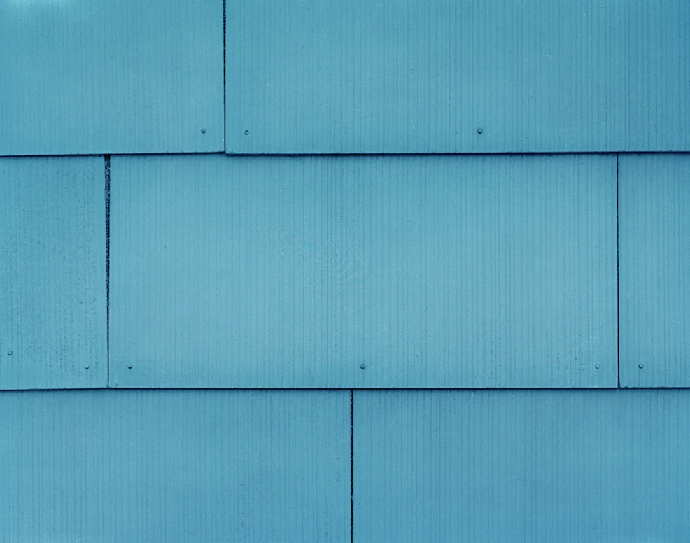 swimmingpoolblue.jpg