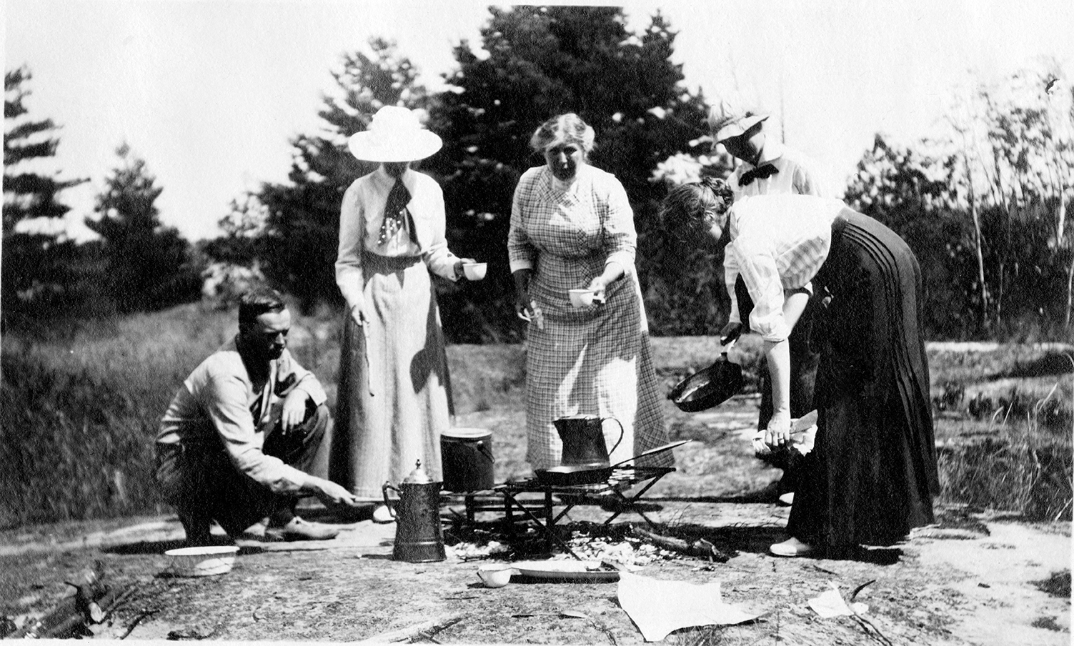  It wasn’t cordon bleu, but for true Georgian Bayers, there was nothing better than freshly caught bass, some butter, a&nbsp;fire and a frying pan. 