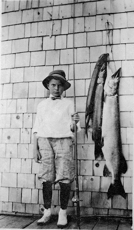 There was no doubt that the fishing at the Ojibway was excellent. But Hamilton Davis knew that his hotel had to appeal to fishermen, even the younger ones, and non-fishermen alike. Picnics and berry-picking outings were also popular.