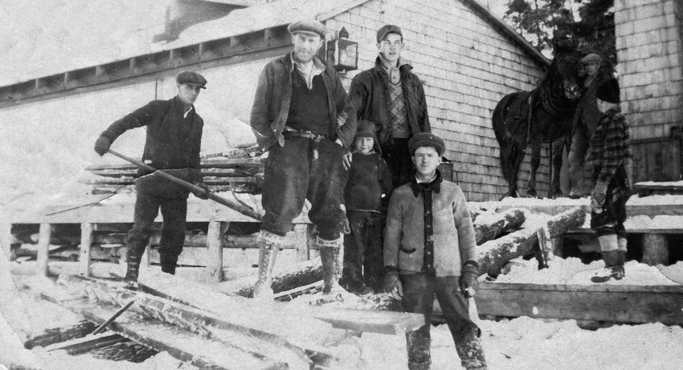 It was Tanya MacLennan, the sister of Sondra, the young manager of the Ojibway throughout the 1950s, who said that for many years she thought a gin and tonic was a drink served with ice cubes, a wedge of lime and sawdust. 