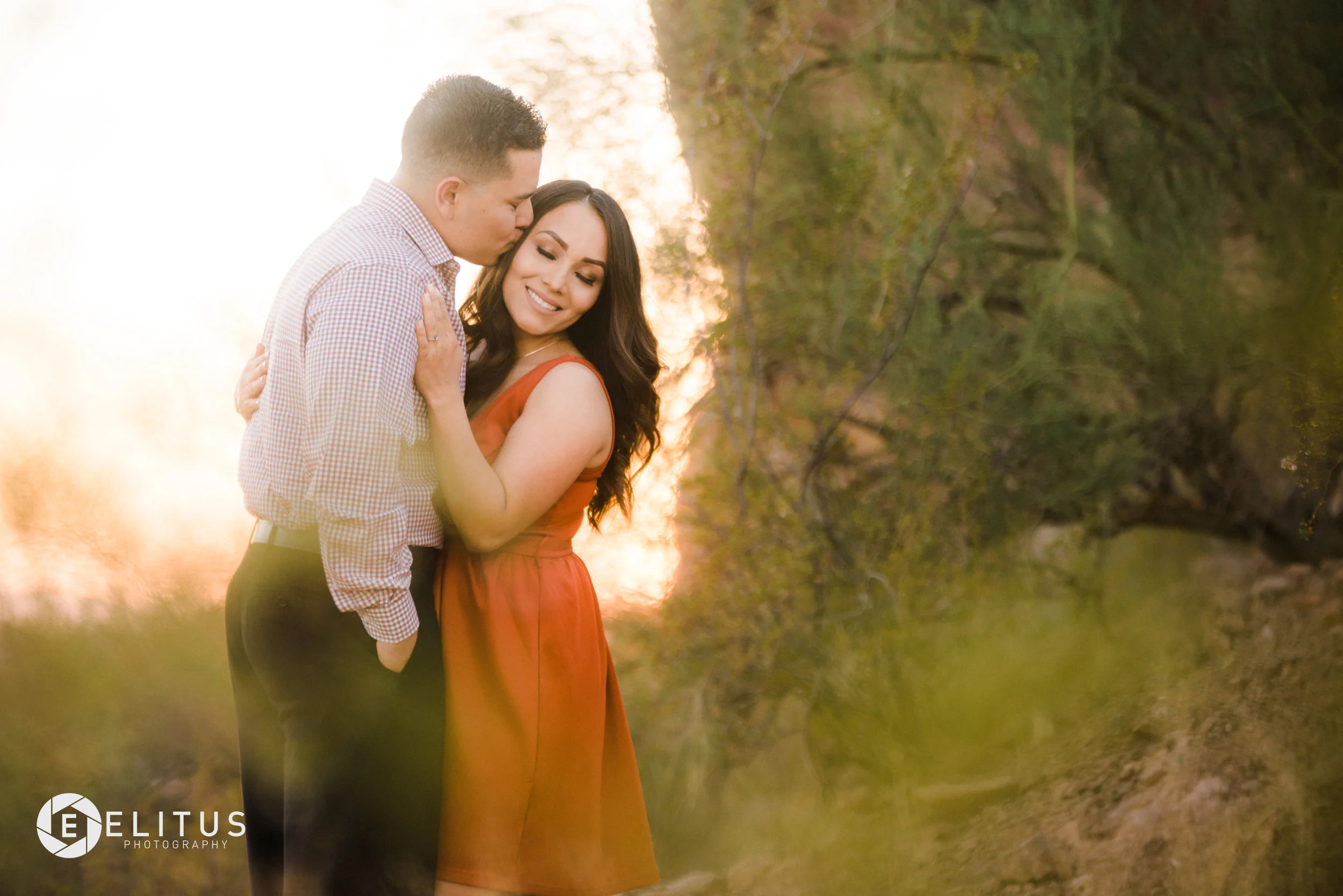elitus-photography-Samantha-Manuel-papago-park-engament-7.jpg