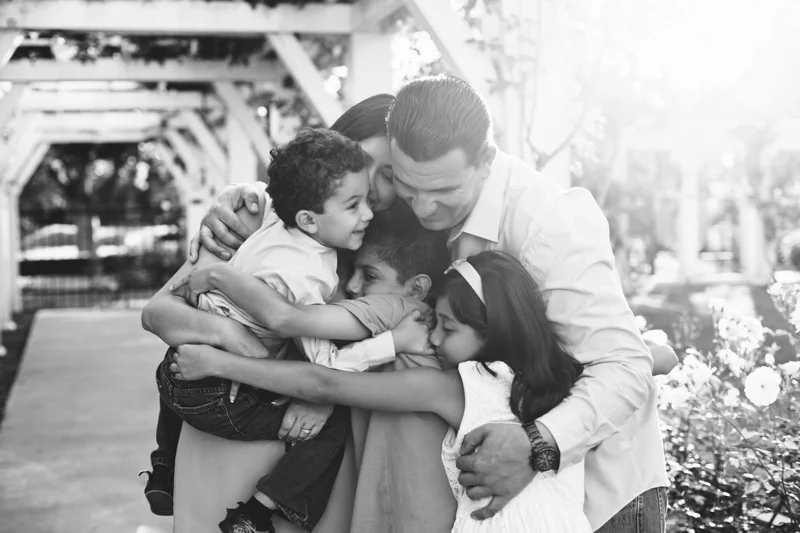 A San Marino Family Session for Mother's Day