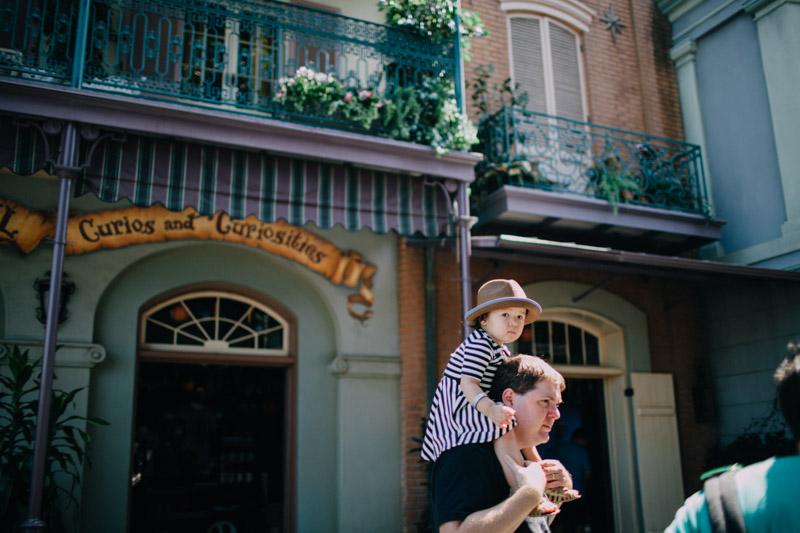 disneyland family portraits-5557.jpg