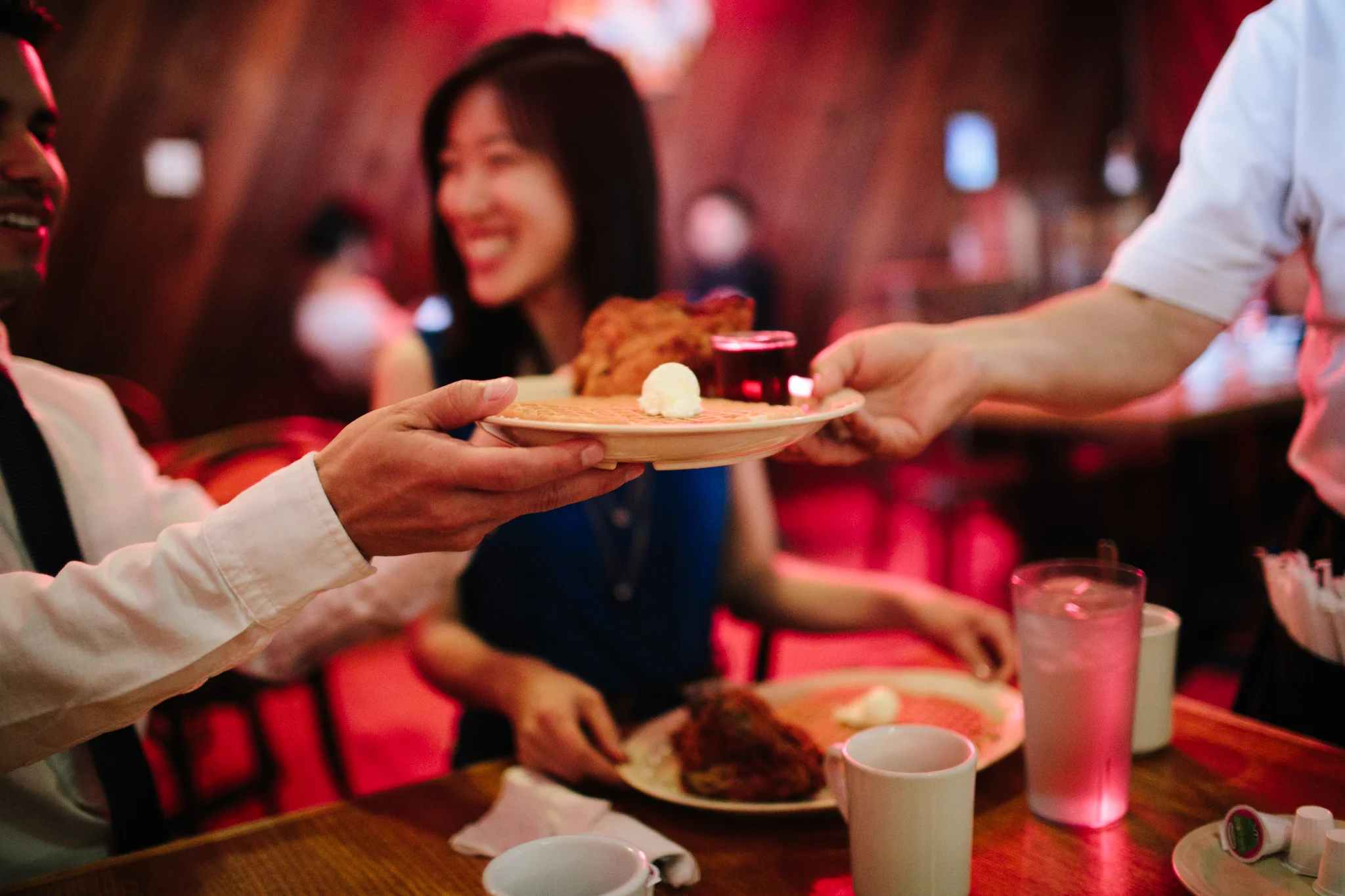 roscoes chicken and waffles engagement-113.jpg