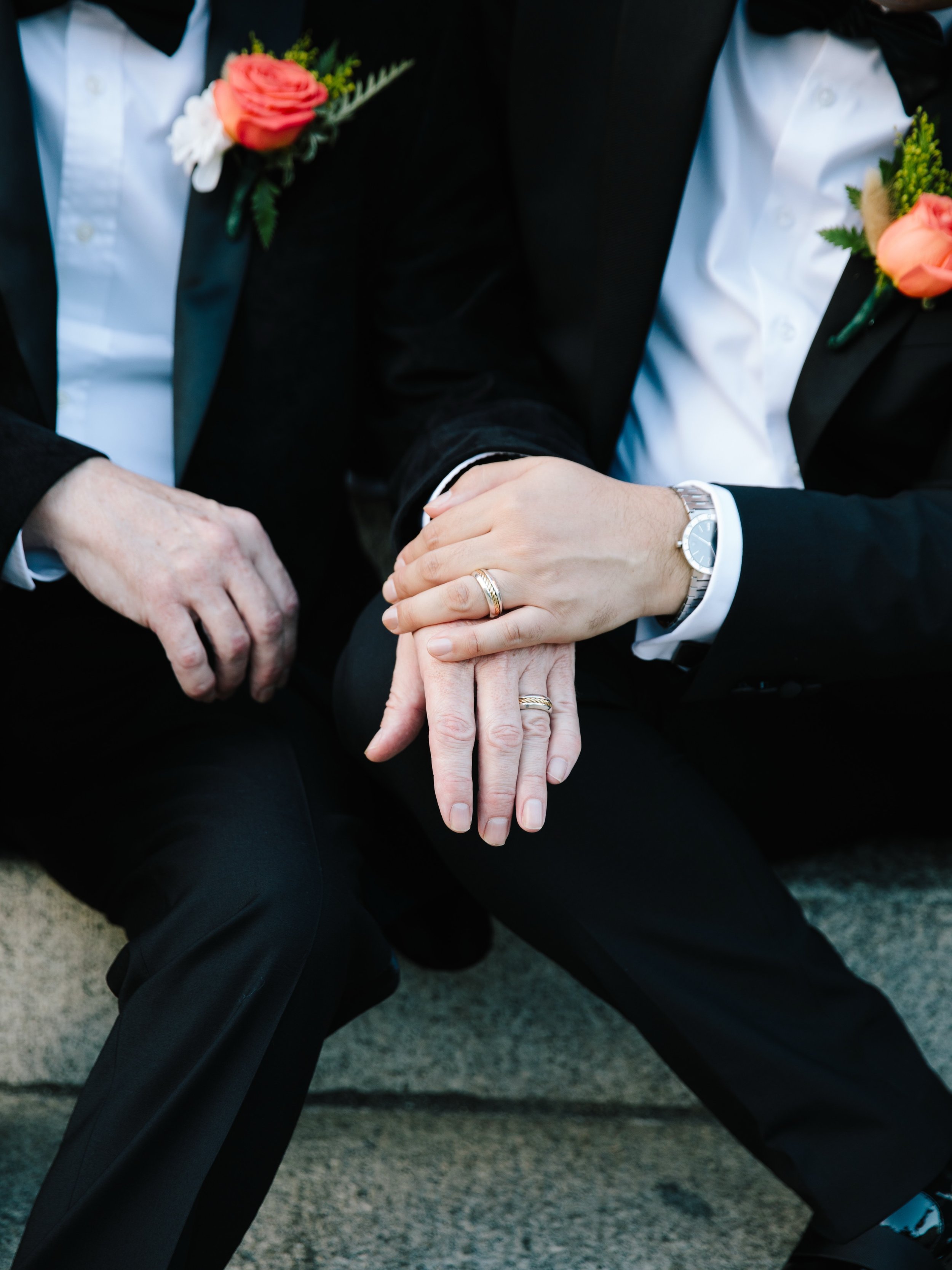 Happy Pride! 🏳️&zwj;🌈

#lgbtqiawedding #happypride #lgbtqiapluswedding #lgbtqiaplusweddingphotographer #rachelmccauleyphotography