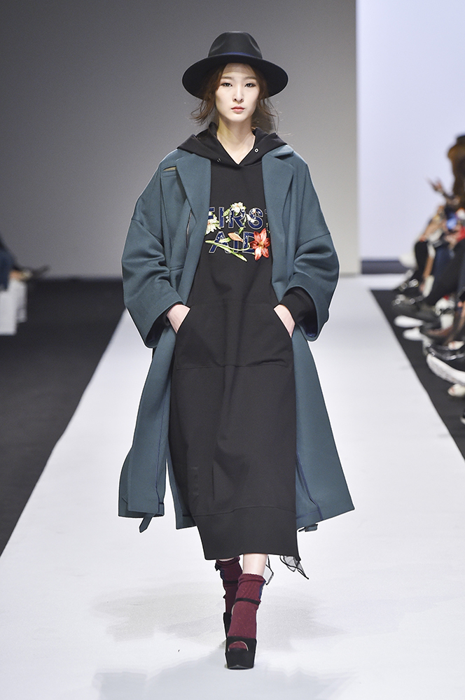 MUTZINE_SFWFW17_YOHANIX68.jpg