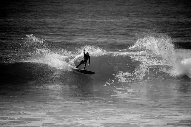 Almost last surf i had .. feb ...
Soul Diesel model @spoe_surfboards 📷 @ryanheywood 
#missingsurfing