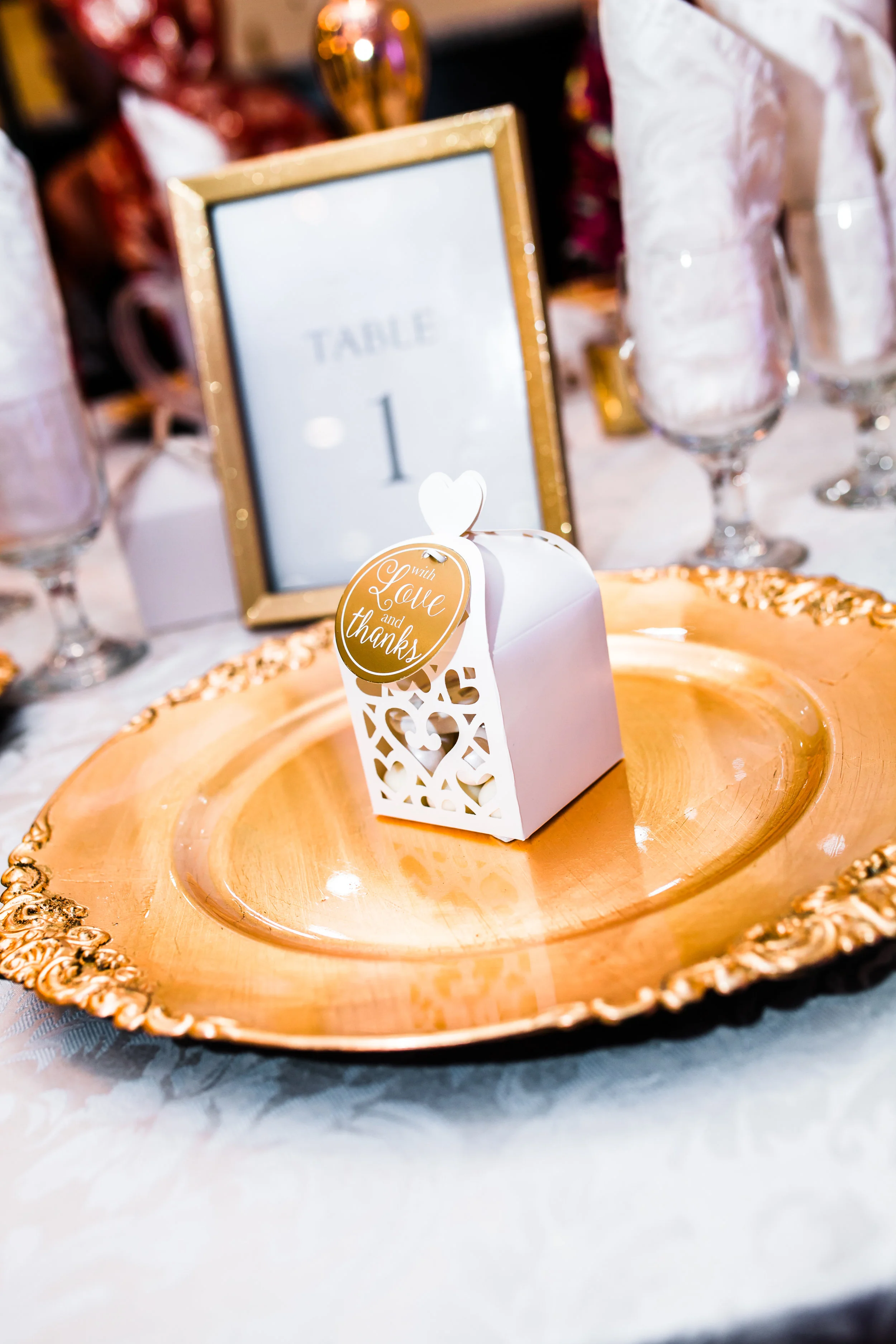Somali Wedding Toronto Details Muslim Ethiopian Eritrean Tanzanian Toronto Ontario Royal King Banquet Hall Munaluchi Bride Egyptian Henna Black Henna Bride Cultural Islamic Babylon Decor Karimah Gheddai Photography