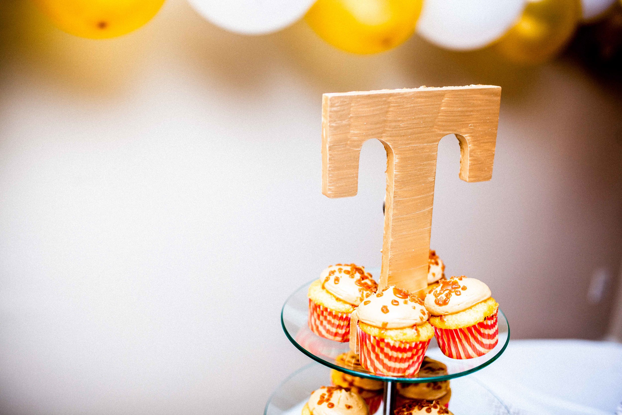 Birthday Photographer Toronto Party Event Photographer Muslim DIY decor cute 2017 Eritrean Somali Ontario Le dolci Ideas Karimah Gheddai Photography cake drip cake