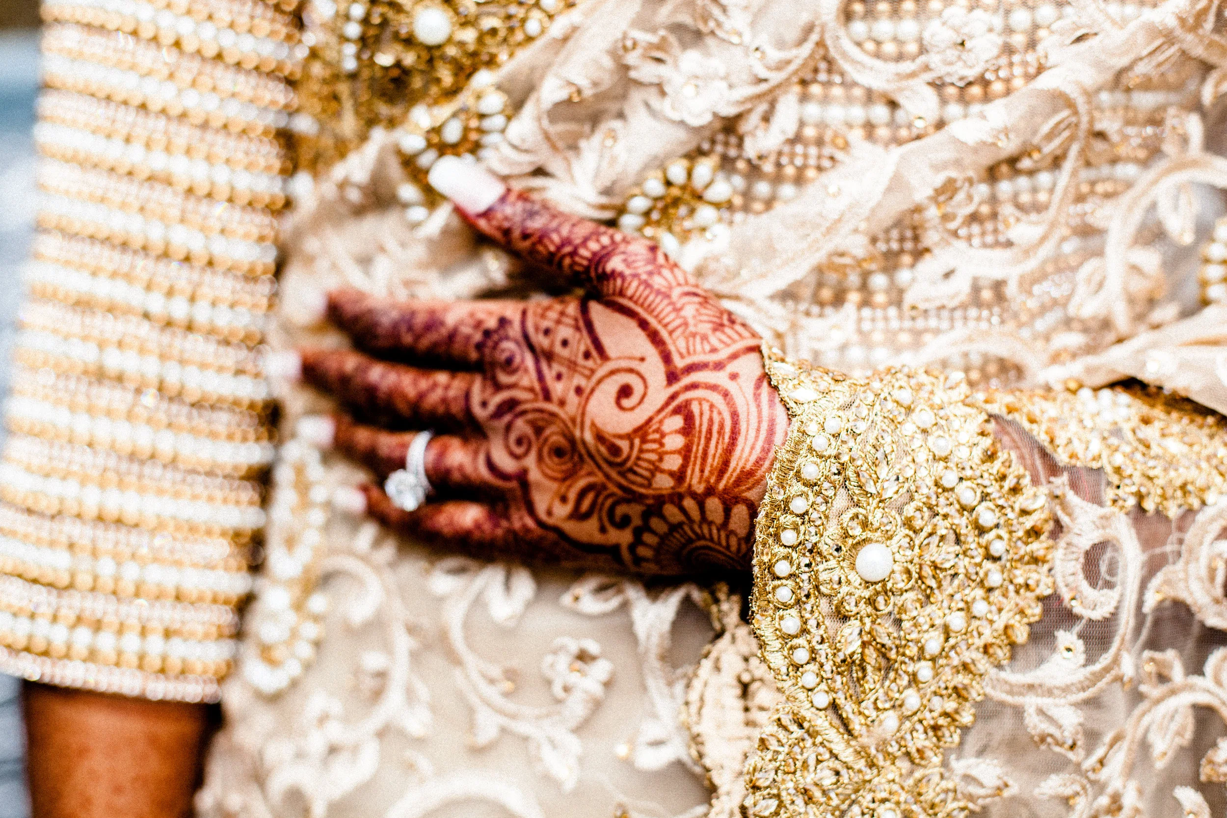 Verdi Convention centre Etobicoke toronto wedding photography photographer packages Somali Eritrean Nigerian Indian Ethiopian Iranian Tanzanian Harari Habesha Ontario Ottawa destination Yummy stuff cakes Yellow Gold Decor Elegant Videographer female photographer toronto Muslim Muslimah Islamic Wedding engagement wedding planning destination UAE Abu Dhabi Dubai Sari