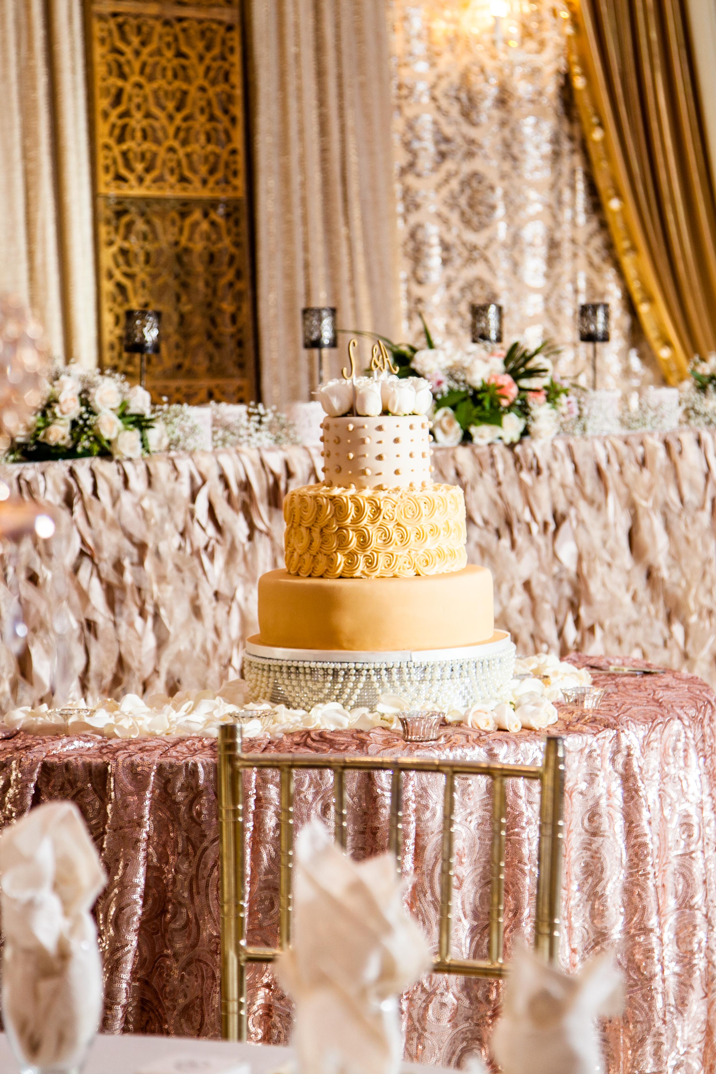 Karimah Gheddai Photography Verdi Convention centre Etobicoke toronto wedding photography photographer packages Somali Eritrean Nigerian Indian Ethiopian Iranian Tanzanian Harari Habesha Ontario Ottawa destination Yummy stuff cakes Yellow Gold Decor Elegant Videographer female photographer toronto Muslim Muslimah Islamic Wedding engagement wedding planning destination UAE Abu Dhabi Dubai
