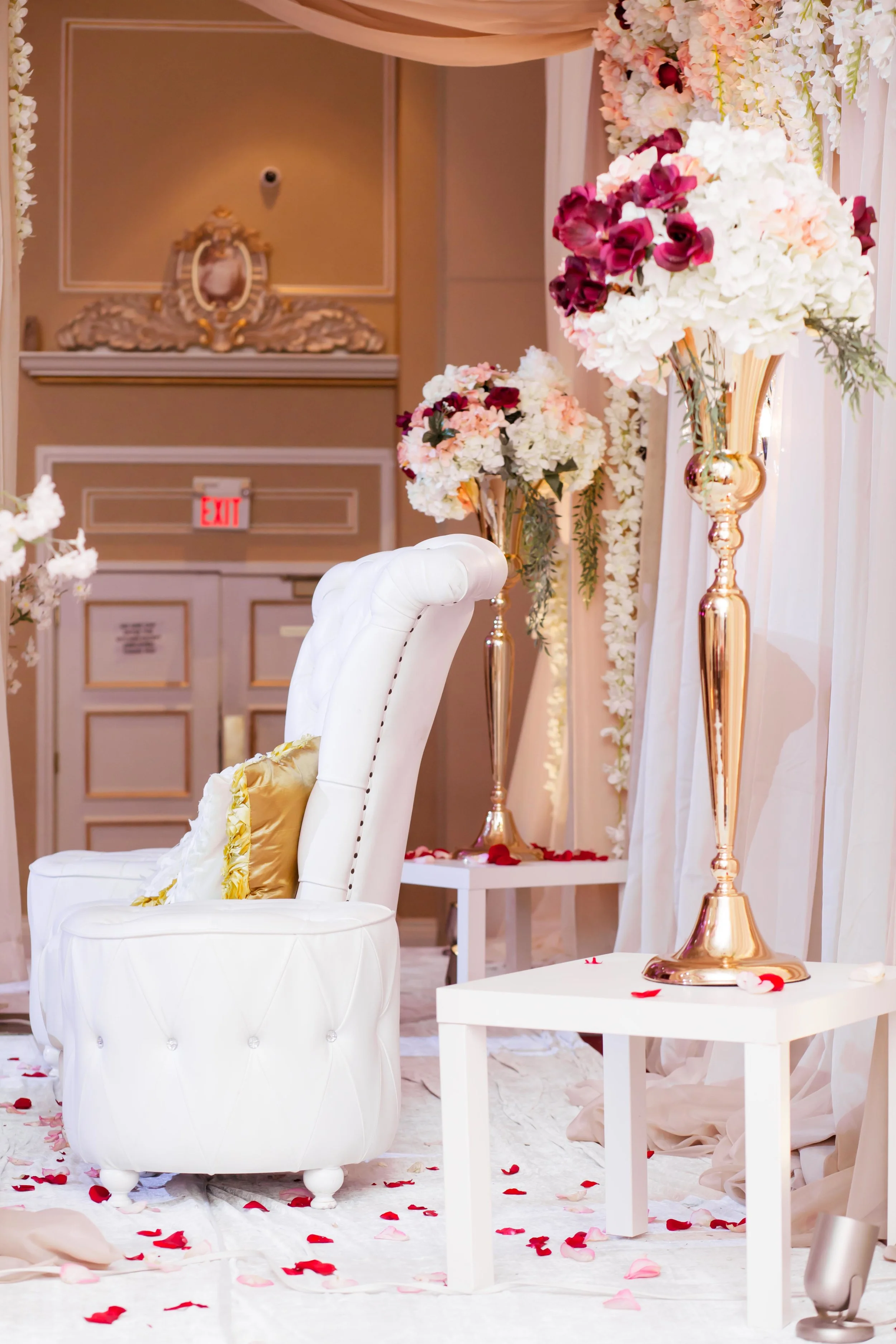Scarborough Wedding 2018 Somali Eritrean Habesha African Abu Dhabi Maroon Blush Bouquet Scarborough Convention Centre Sultana's Wedding Decor Photographer wedding toronto dreamy Muslim Islamic Wedding bride UAE Ontario Canada Karimah Gheddai Photography Sultana's Wedding Decor Red Invitations Wedding Invites Veil details Dress Window Shoes Accessories Ideas Flowers Florals Roses International Wedding Photographer Destination Wedding