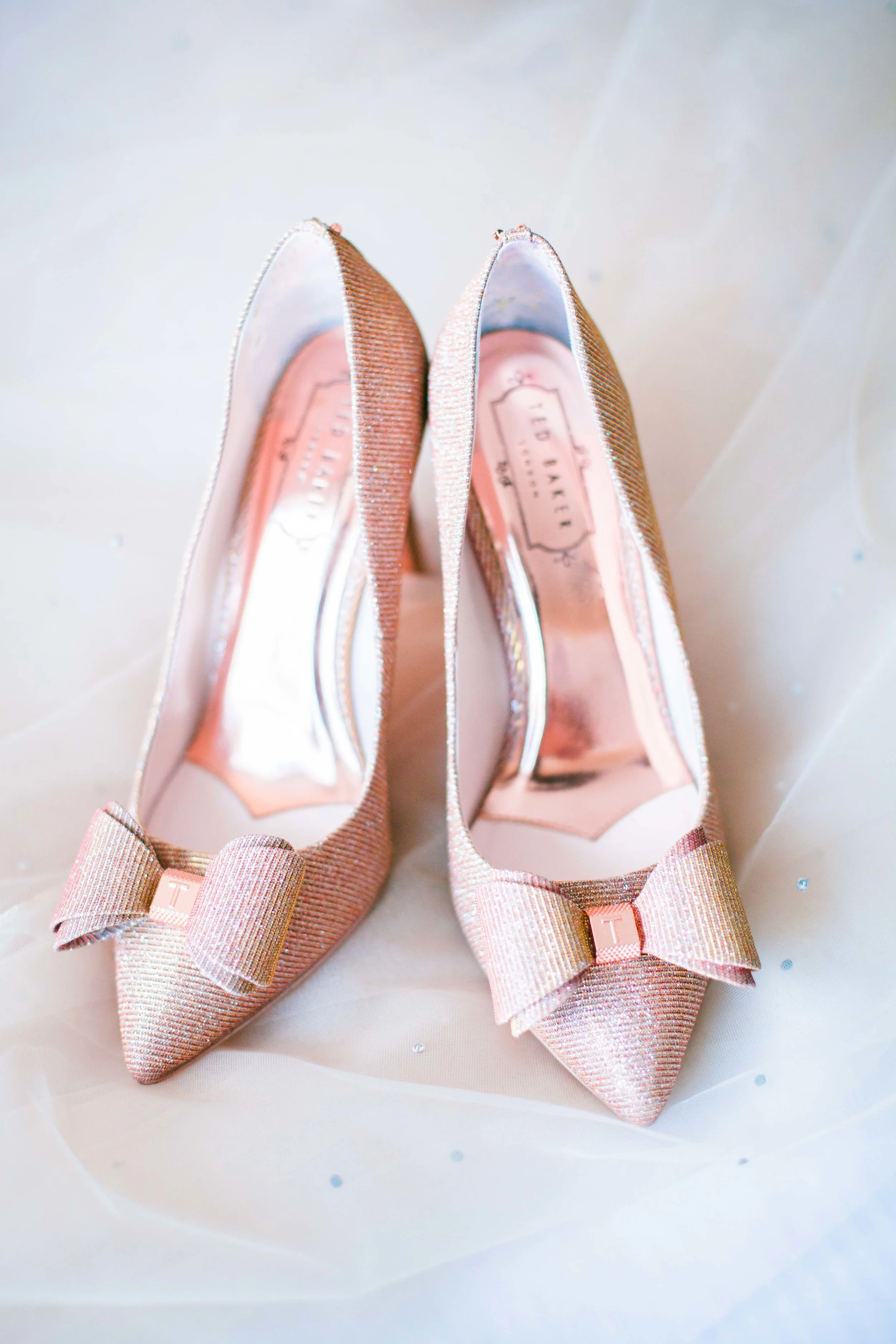 Toronto Wedding Photographer Glam Bright Photos Somali Weddings Habesha Eritrean Indian Kenyan Muslim Arab Ontario Ottawa Munaluchi Bride Karimah Gheddai Photography Eritrean Ethiopian International Destination Verdi Convention Airy Natural Light ted baker shoes Etobicoke