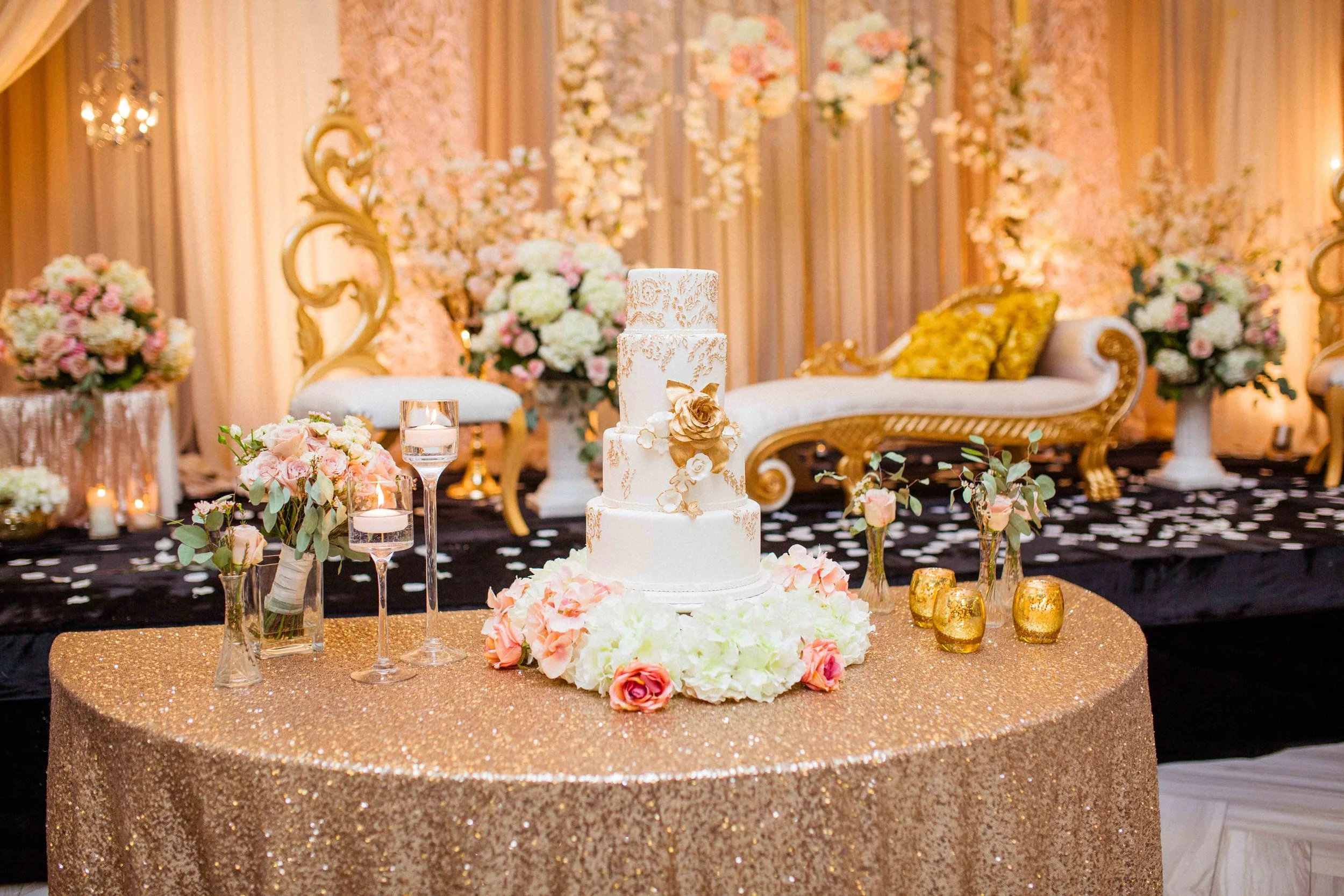 Wedding cake gold white karimah gheddai photography African Wedding Photographer Muslim Habesha Somali Pakistani Indian Sultana Wedding Decor Apollo Convention Centre Mississauga Ontario Luxury