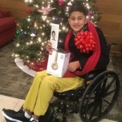 Name: Max Age: 12 Hometown: Miami, FL Gift: Dr Dre Gold Beats Read more...