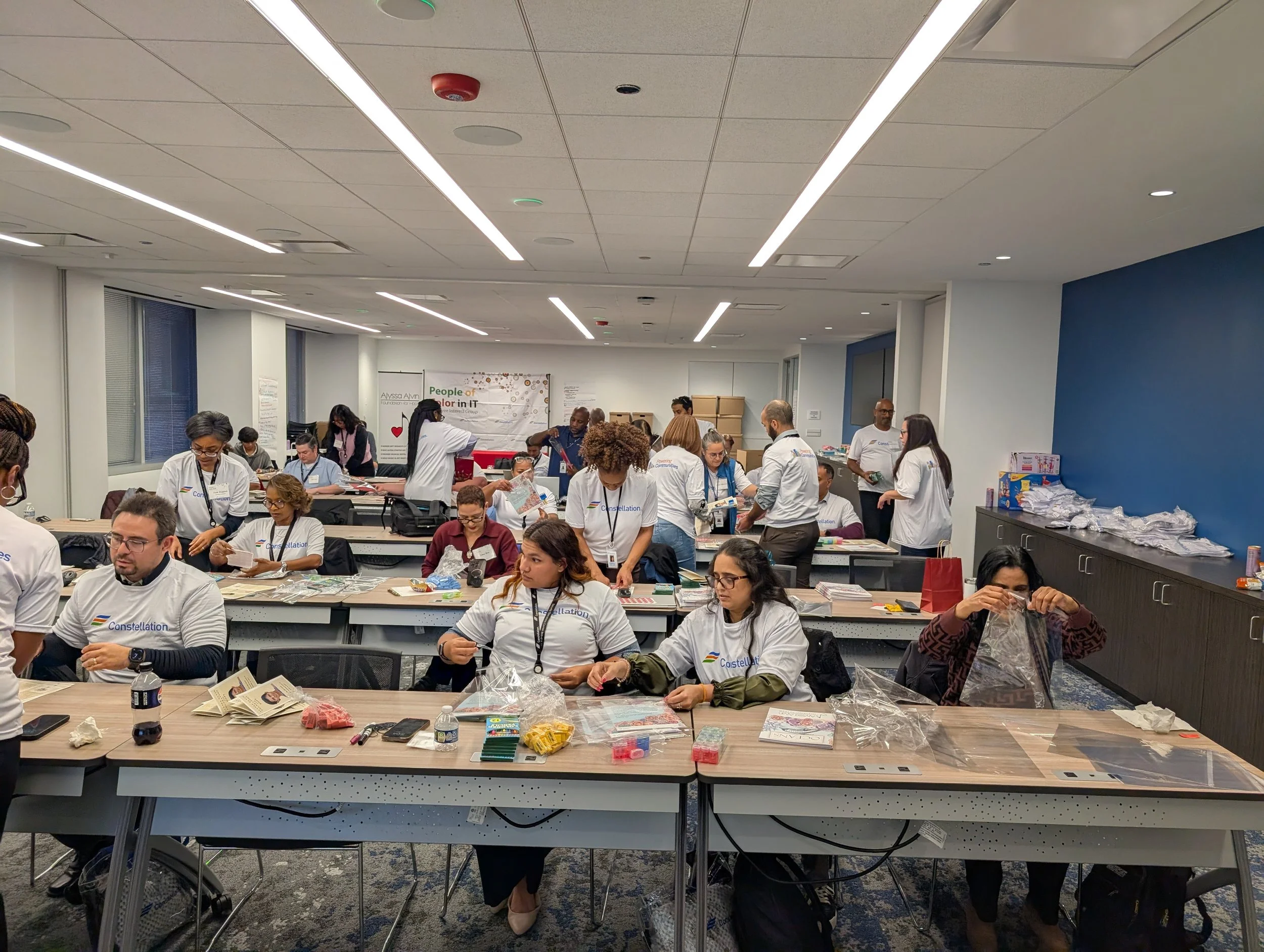 POC-IT_Volunteer Alyssa SAK Assembly_Boeing Building_Chicago_10 30 2025.MP.jpg