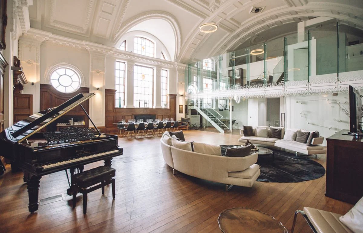 Held At The De Montford Suite In Town Hall Hotel
